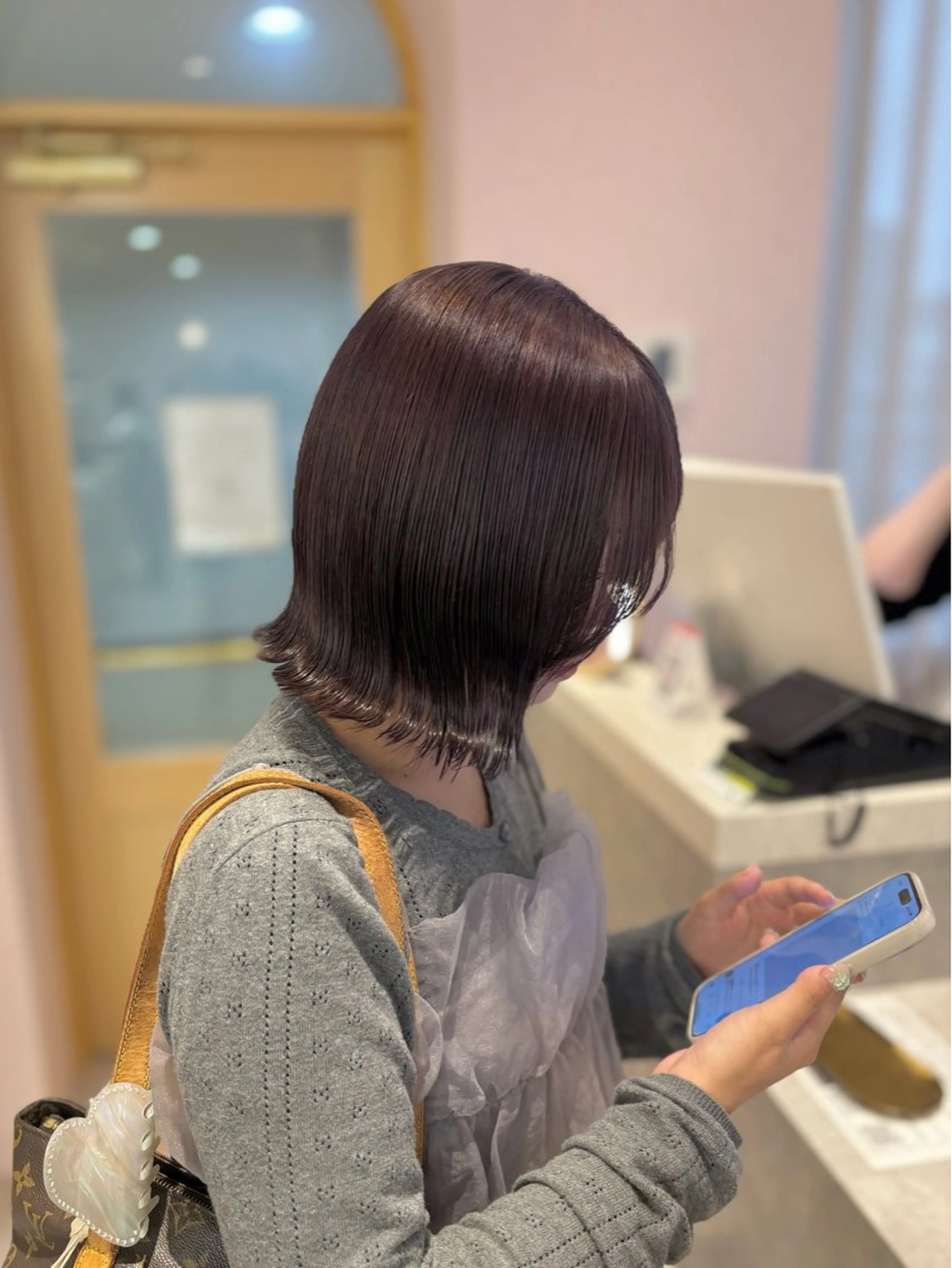 ミディアム カラー ブラウンカラー チョコレートブラウン ヘアカラー merc.谷本 澪のヘアスタイル