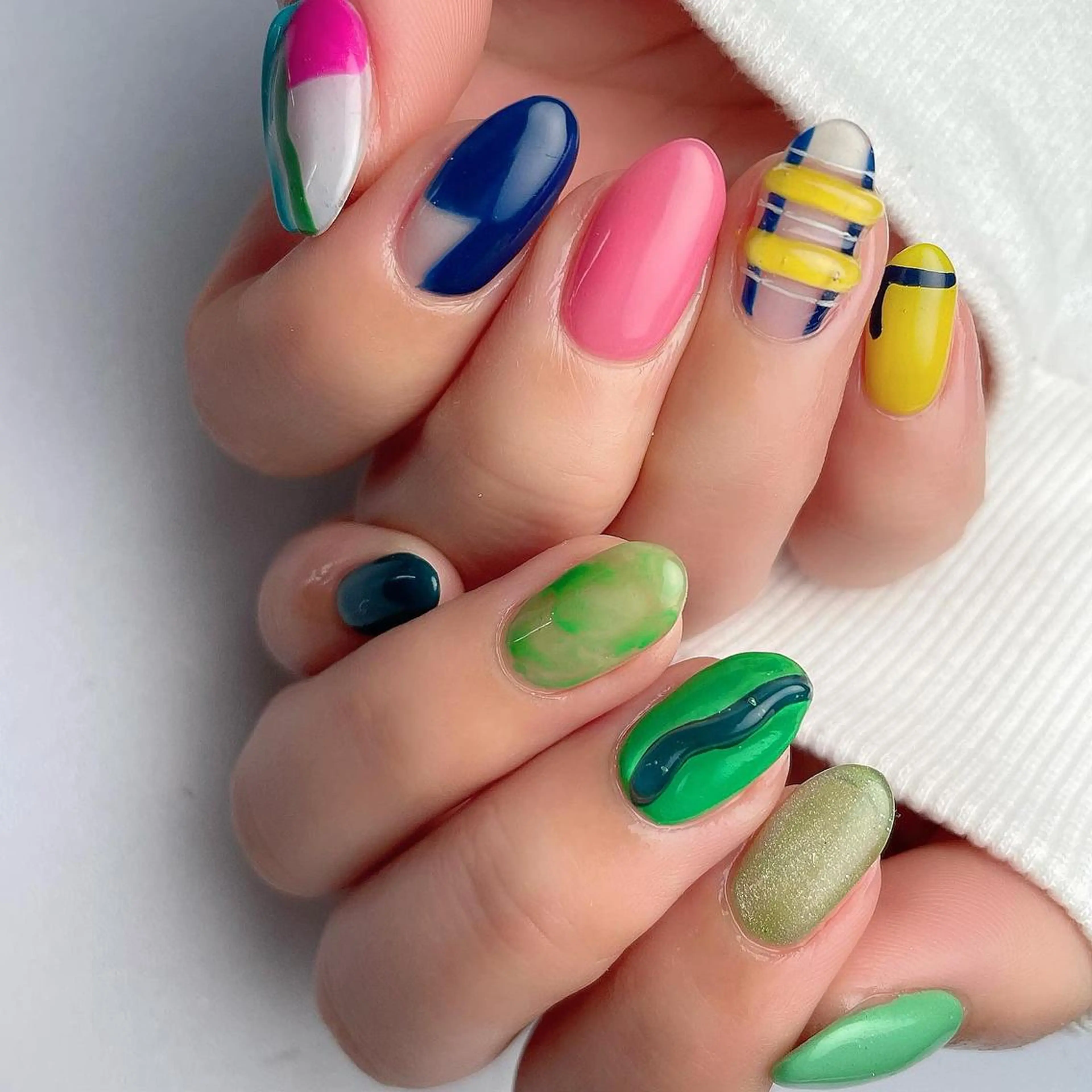 ミディアム ネイル 下妻市ﾈｲﾙｻﾛﾝ M_styleのネイルデザイン