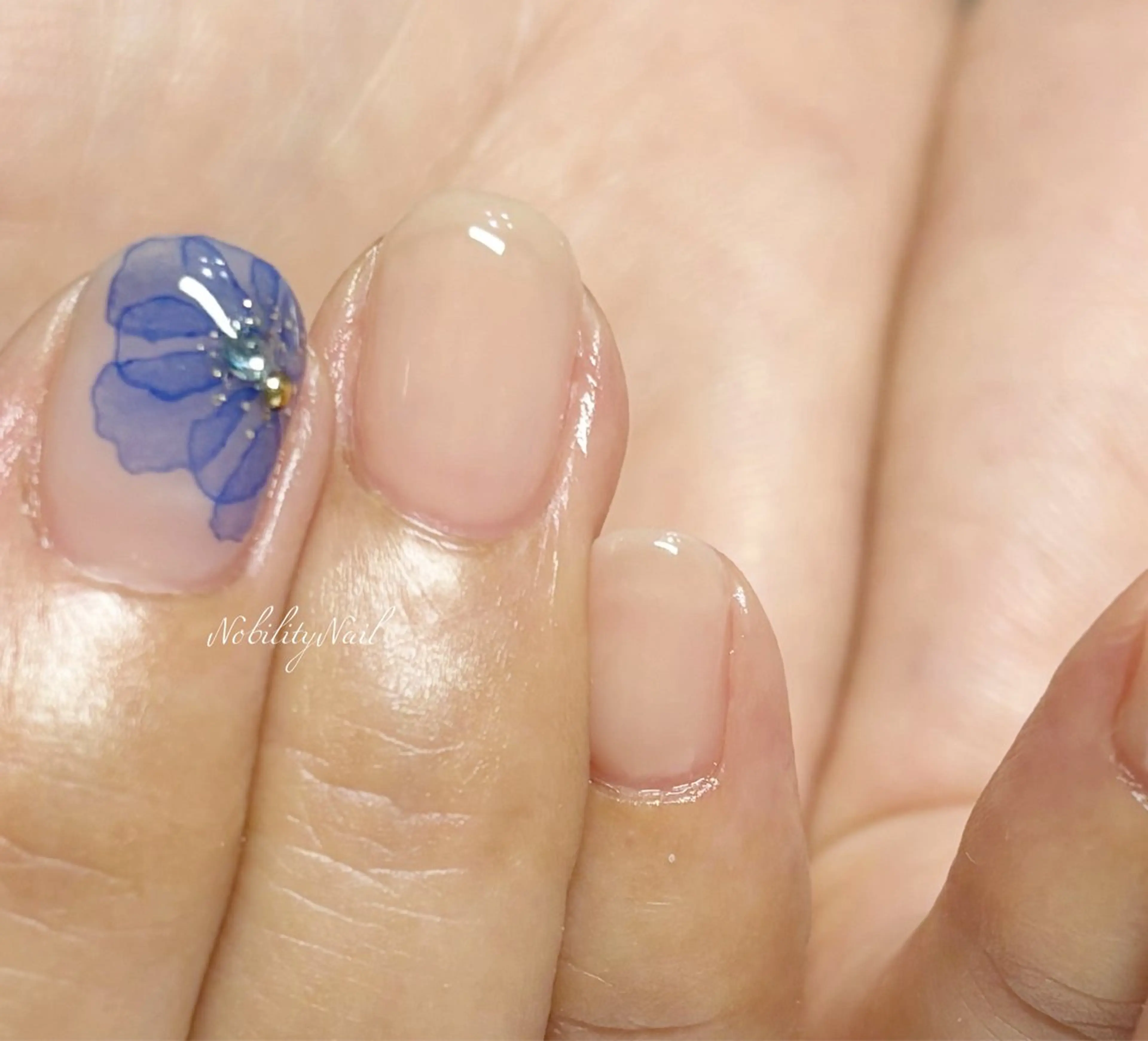 ネイル ブルー フラワーネイル ネイルサロンNobilityNail所属・風口 麻由子のネイルデザイン