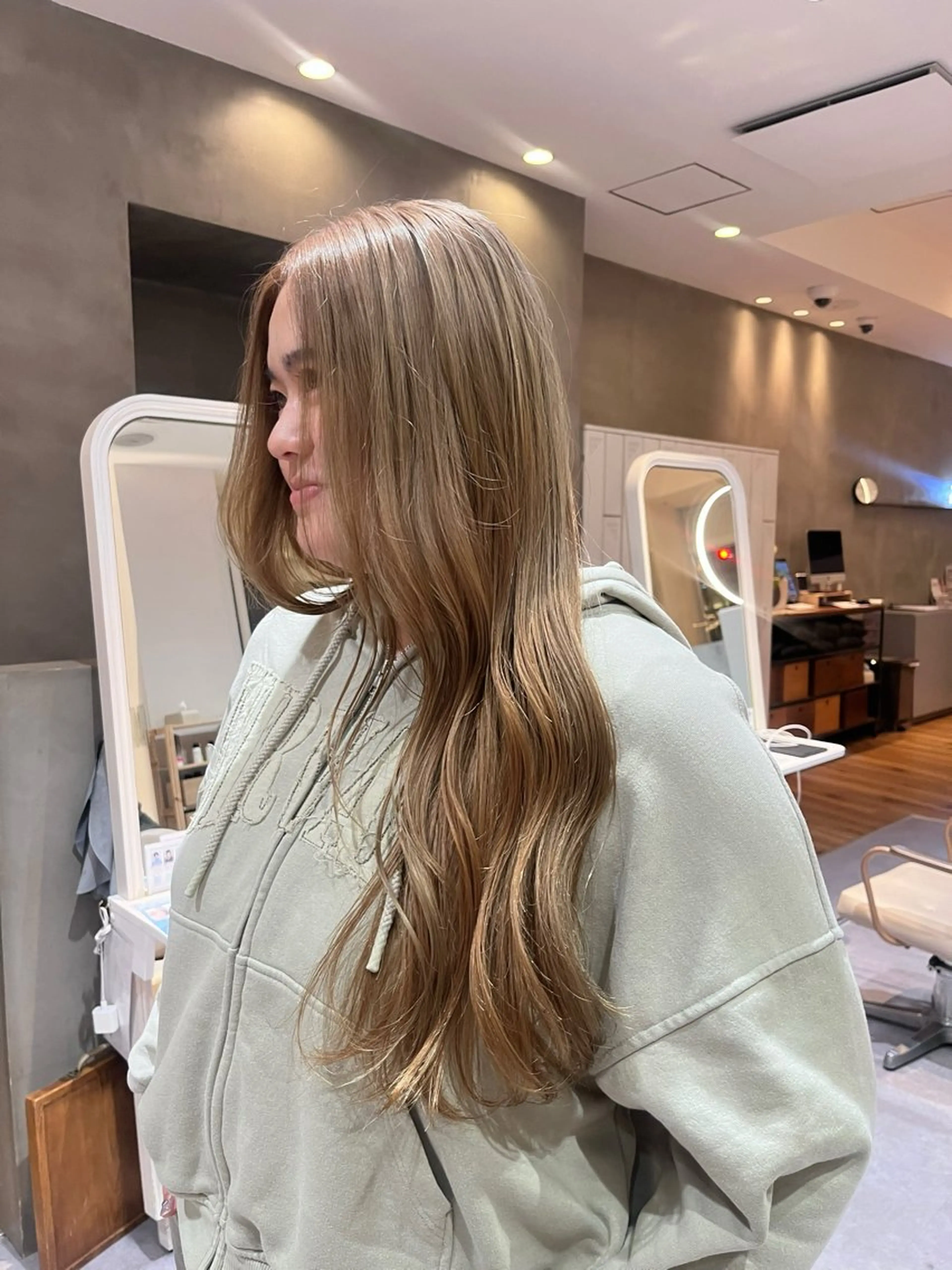 ロング カラー mashu Atoro所属・梅田美容室 / miyuの眉毛・アイブロウイメージ