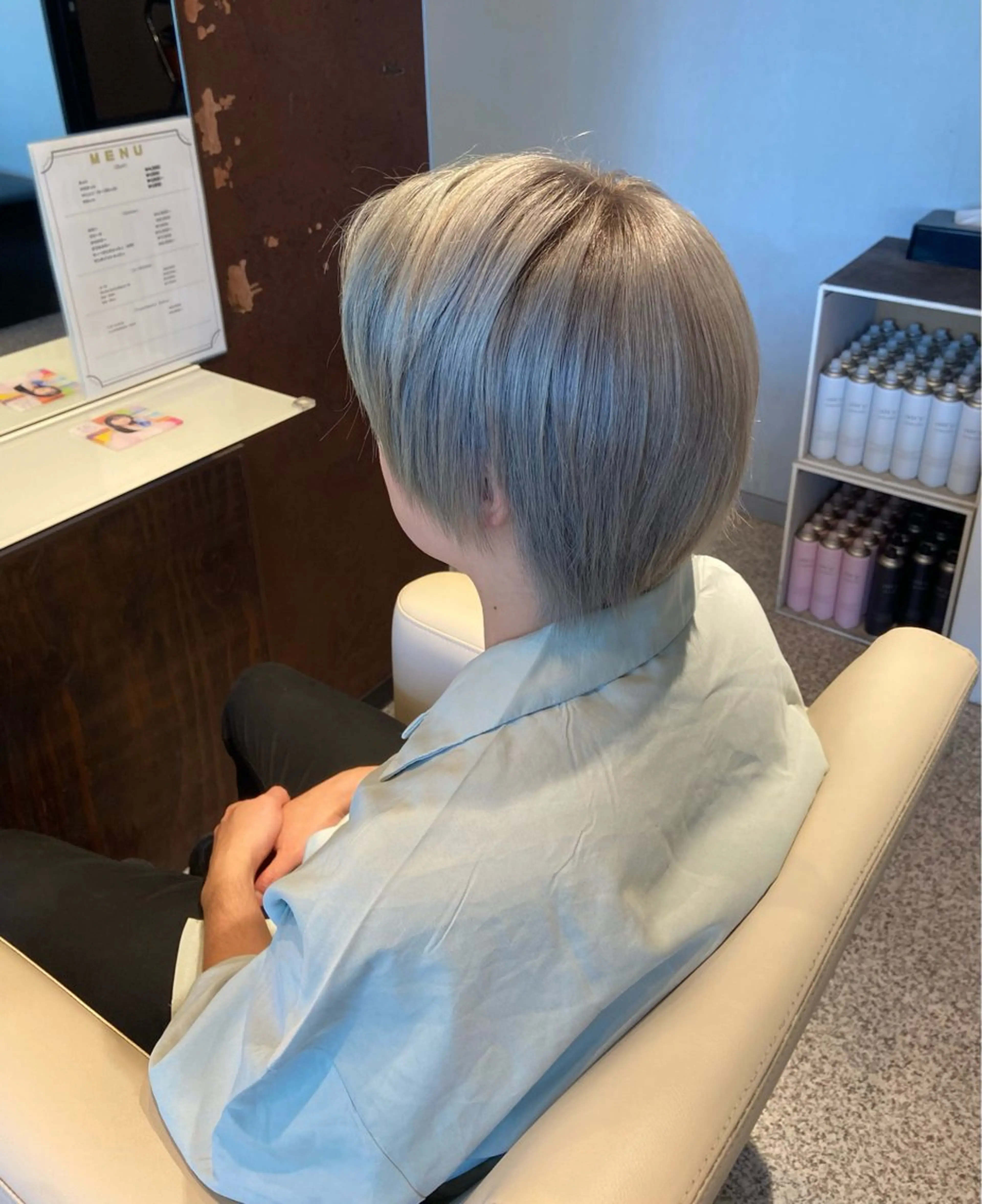 カラー ブリーチ シルバー Rosso hair&spa 谷塚店所属・高梨 佑梧のヘアスタイル