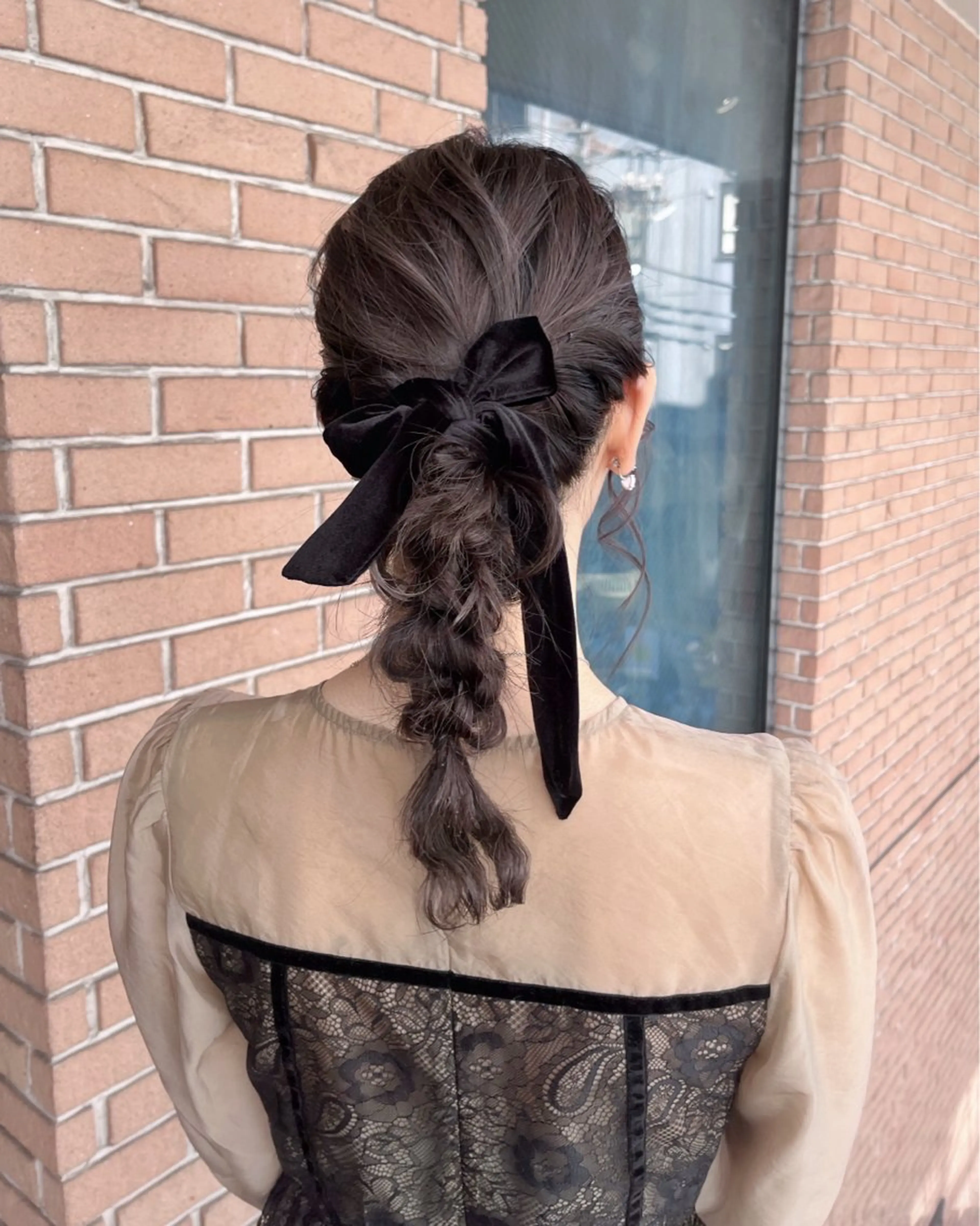 セミロング ヘアアレンジ ヘアセット ピンクカラー🩷 ヘアセットＮＯ.1のヘアスタイル