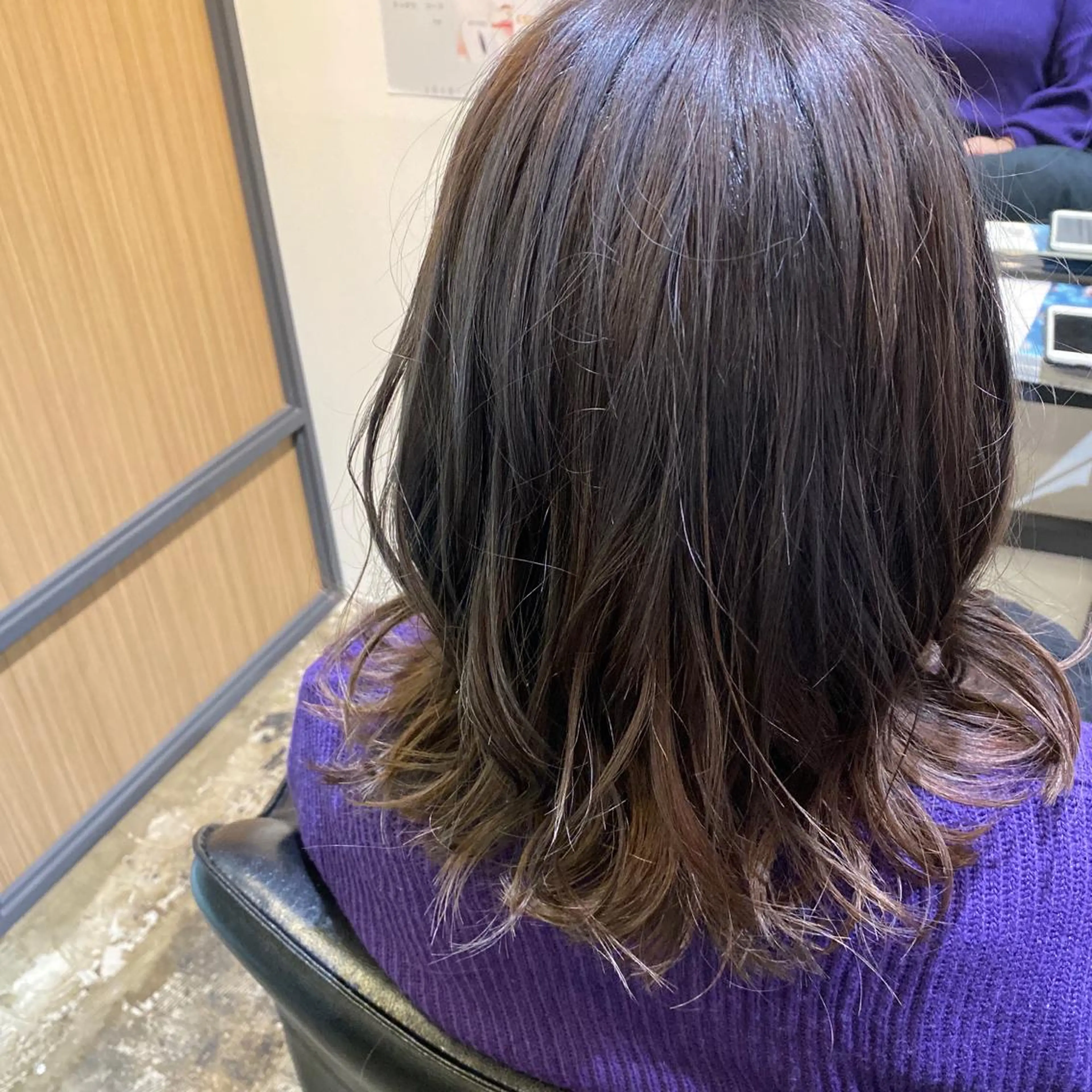 ミディアム カラー TRUCK トラックのヘアスタイル