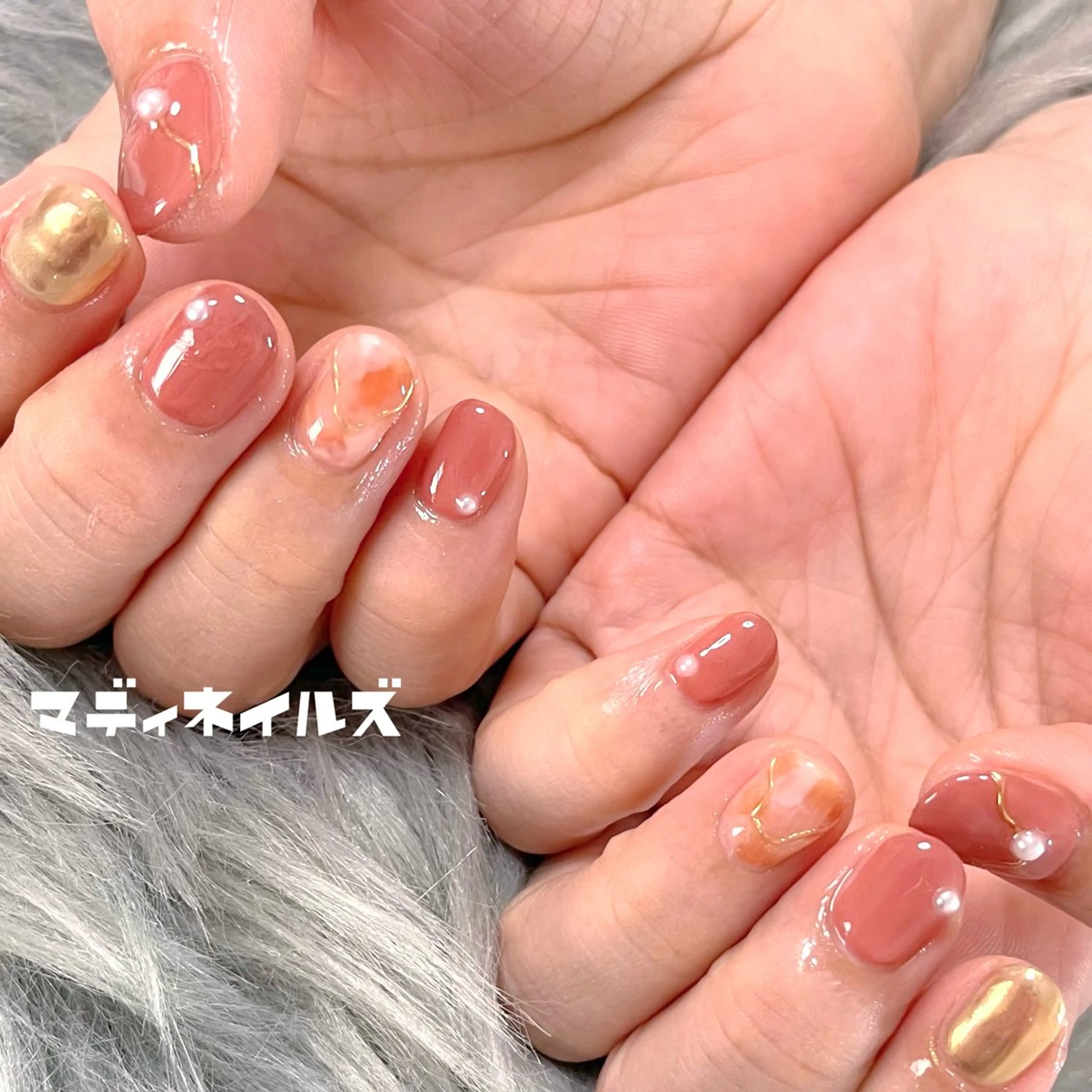 ネイル ブラウン ニュアンスネイル MADDY NAILS所属・MADDYNAILS ✴︎柏痛ネイルのネイルデザイン