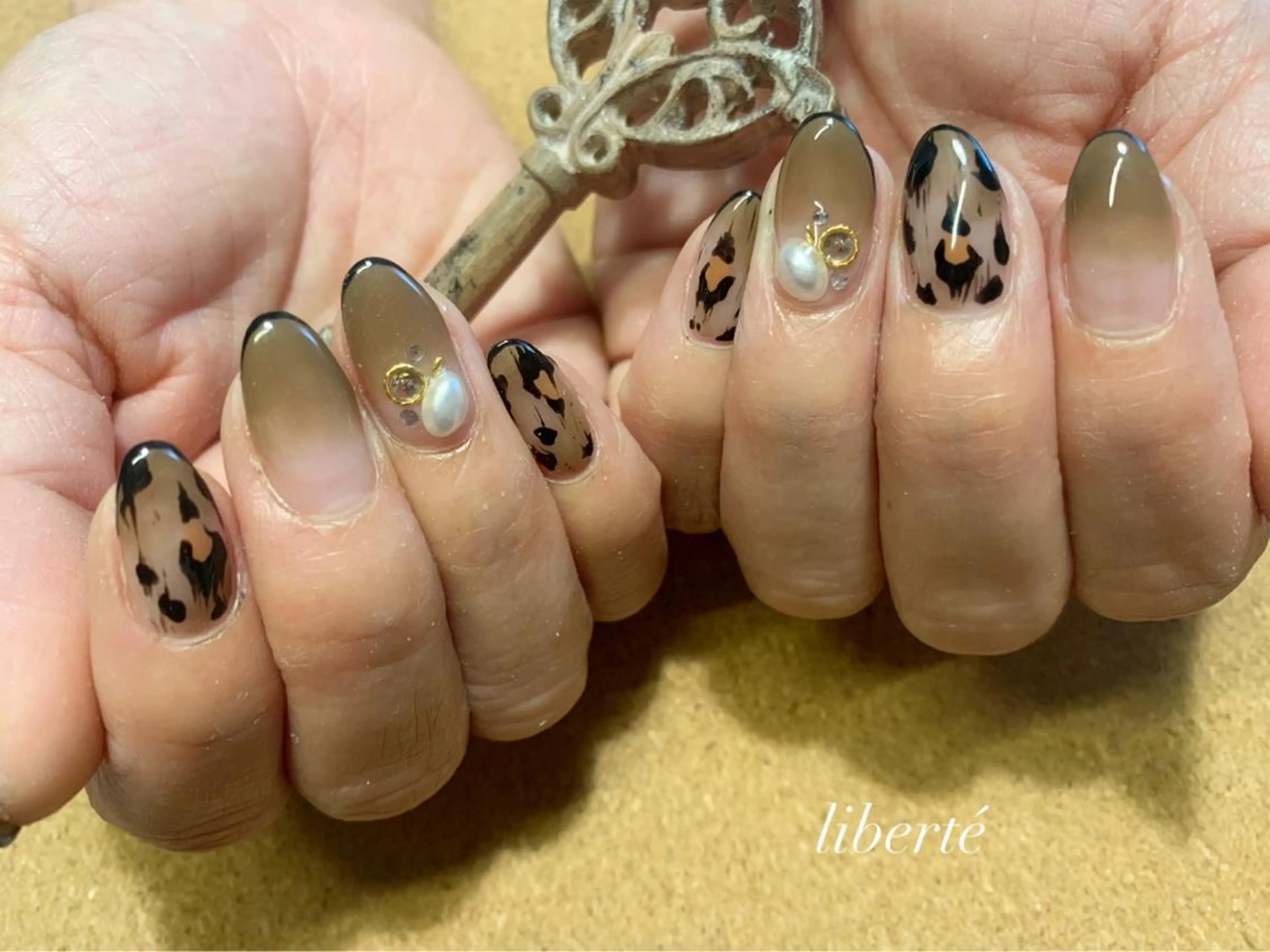 ネイル liberté (リベルテ)のネイルデザイン