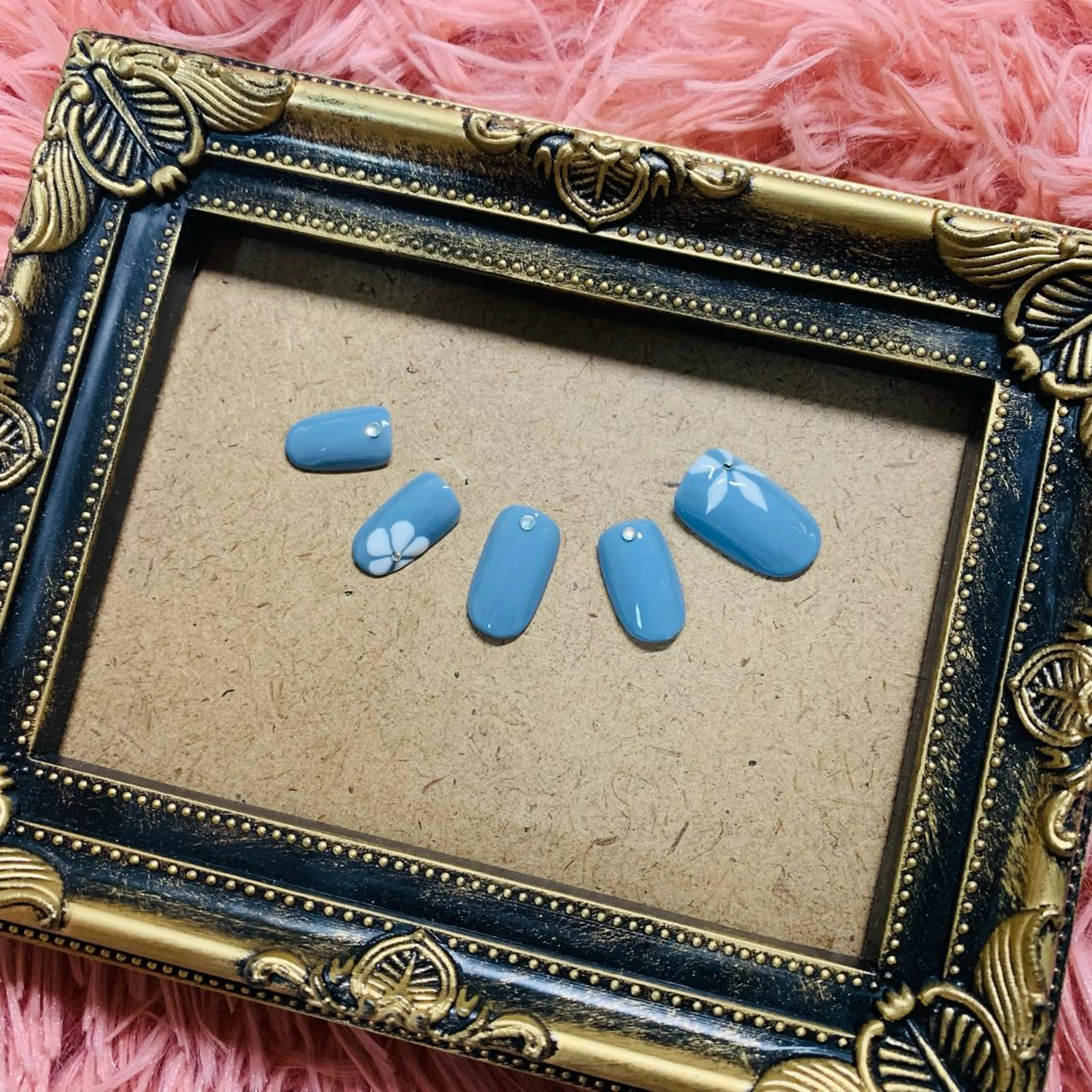 ネイル アートネイル ブルー フラワーネイル ジェルネイル 夏ネイル Nailsalon Spina 琴美のネイルデザイン