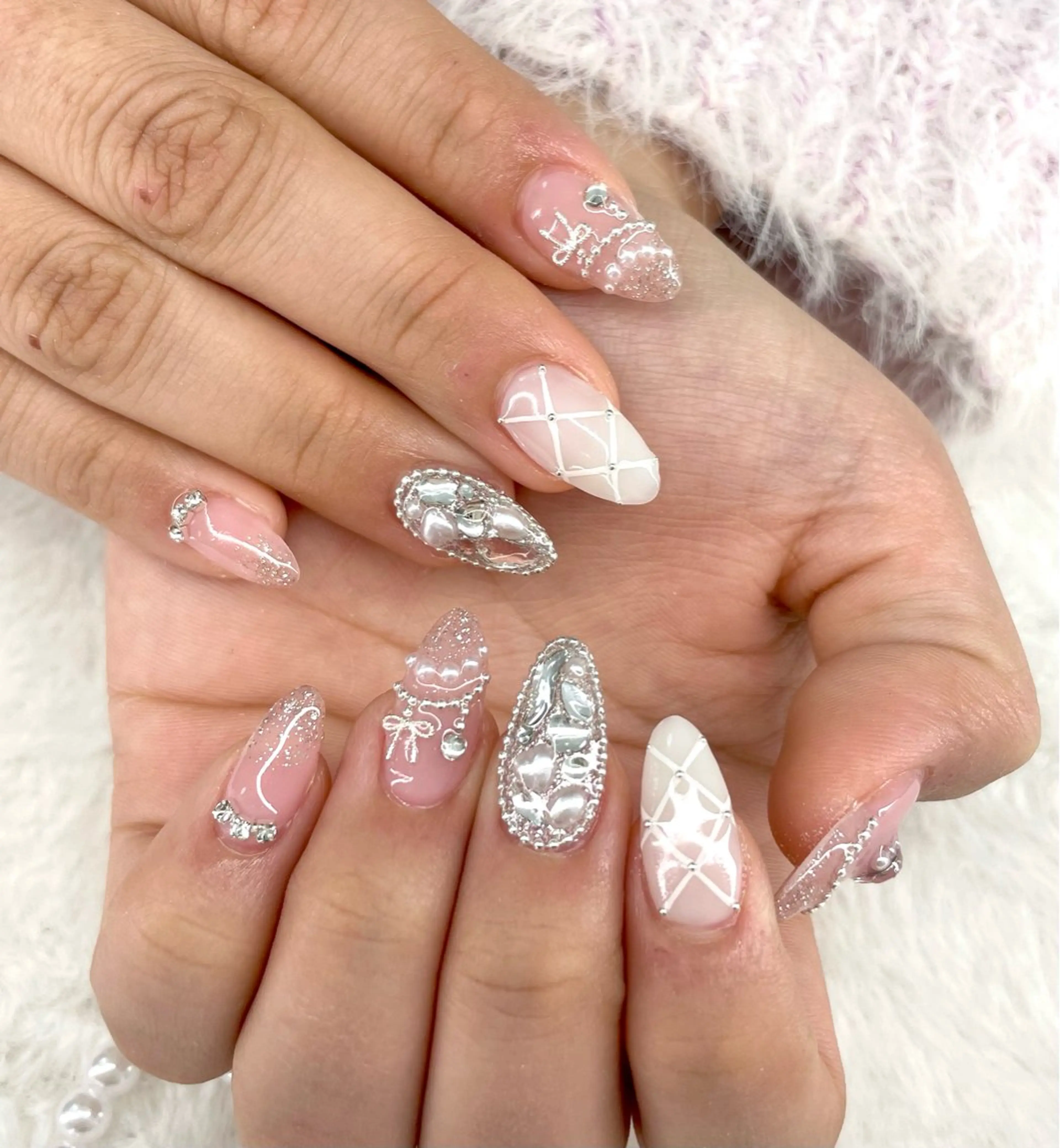 ネイル ChouChou NAIL SALON所属・サキ ChouChouのネイルデザイン