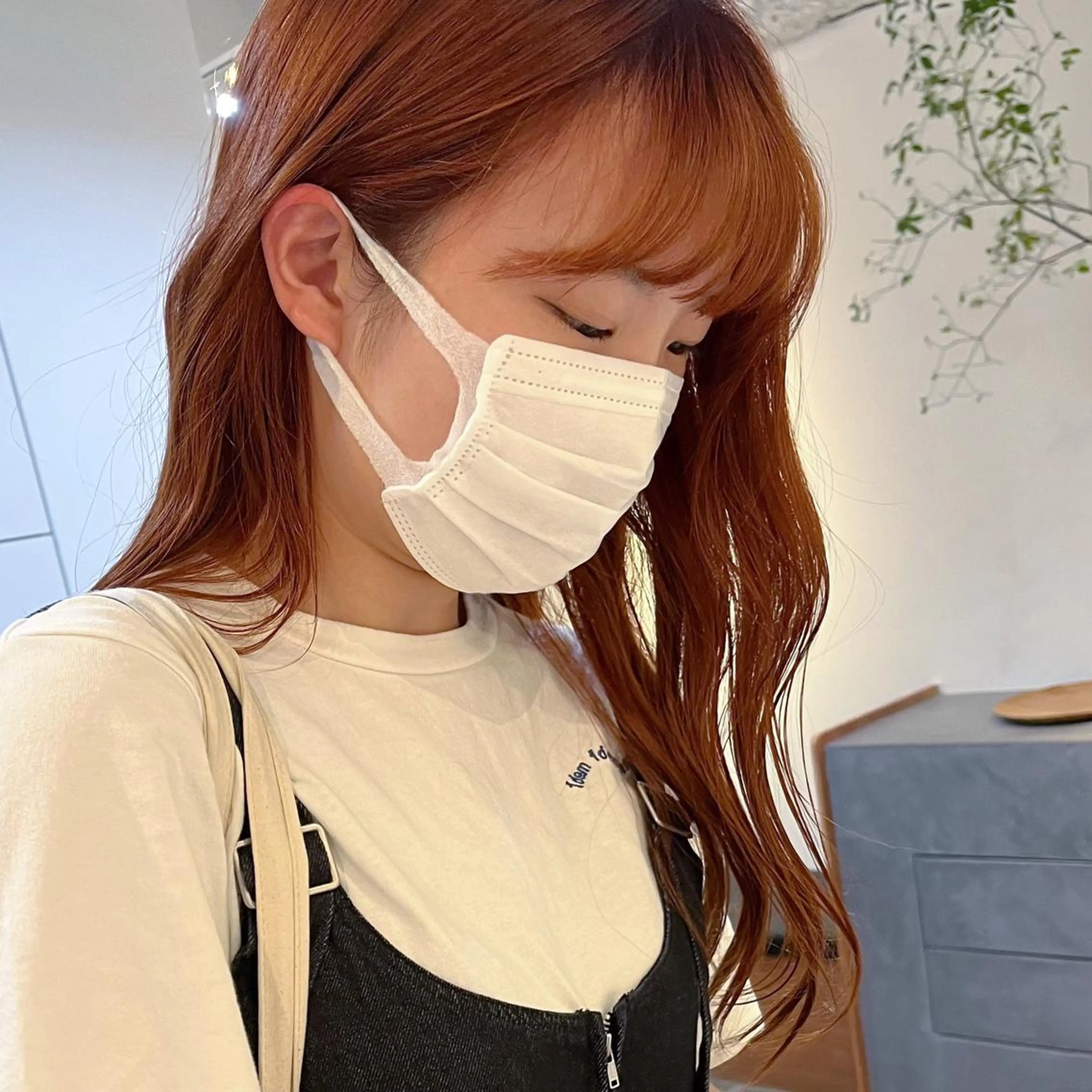 ミディアム KOCHAB 中村穂風のヘアスタイル