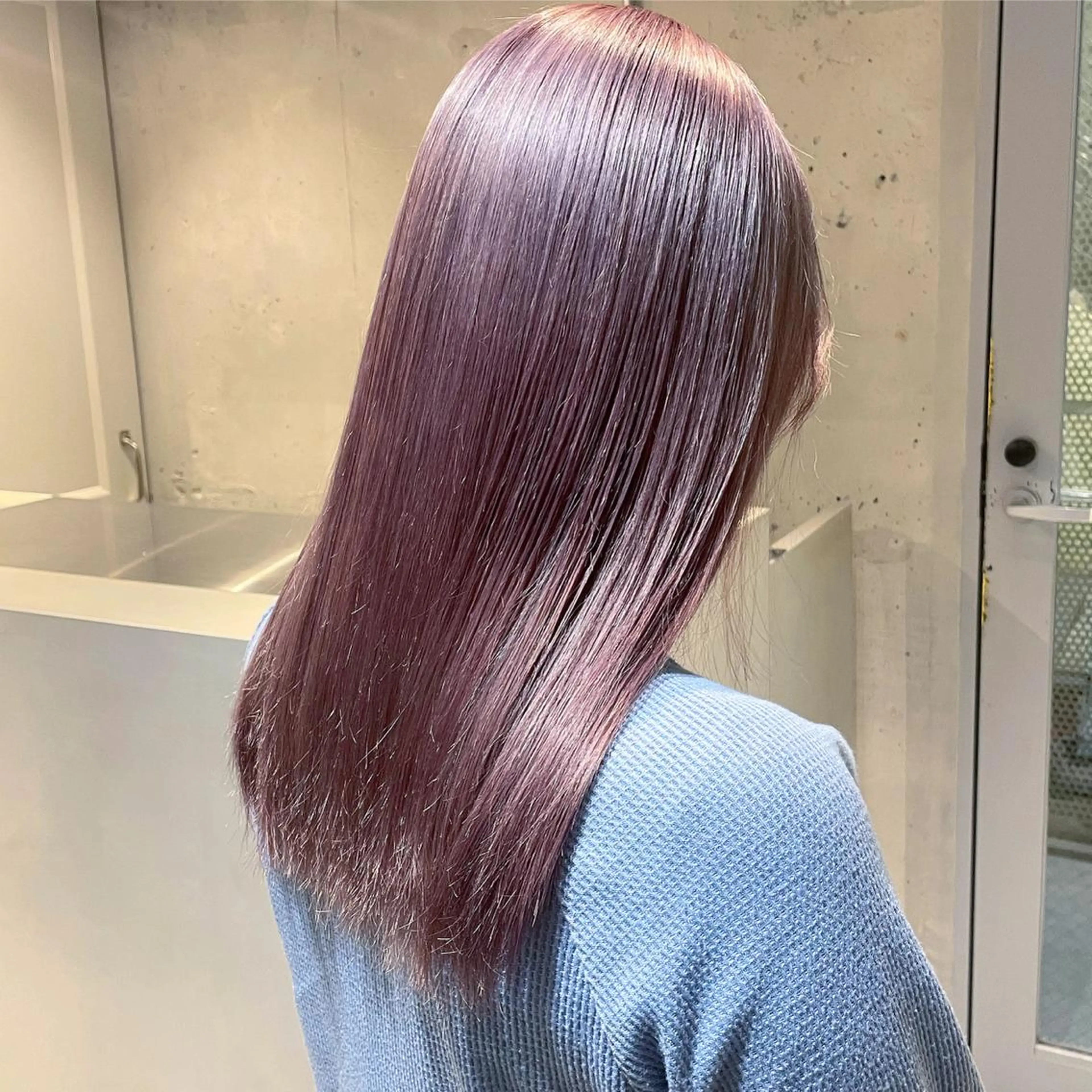 セミロング 伊藤 愛里のヘアスタイル