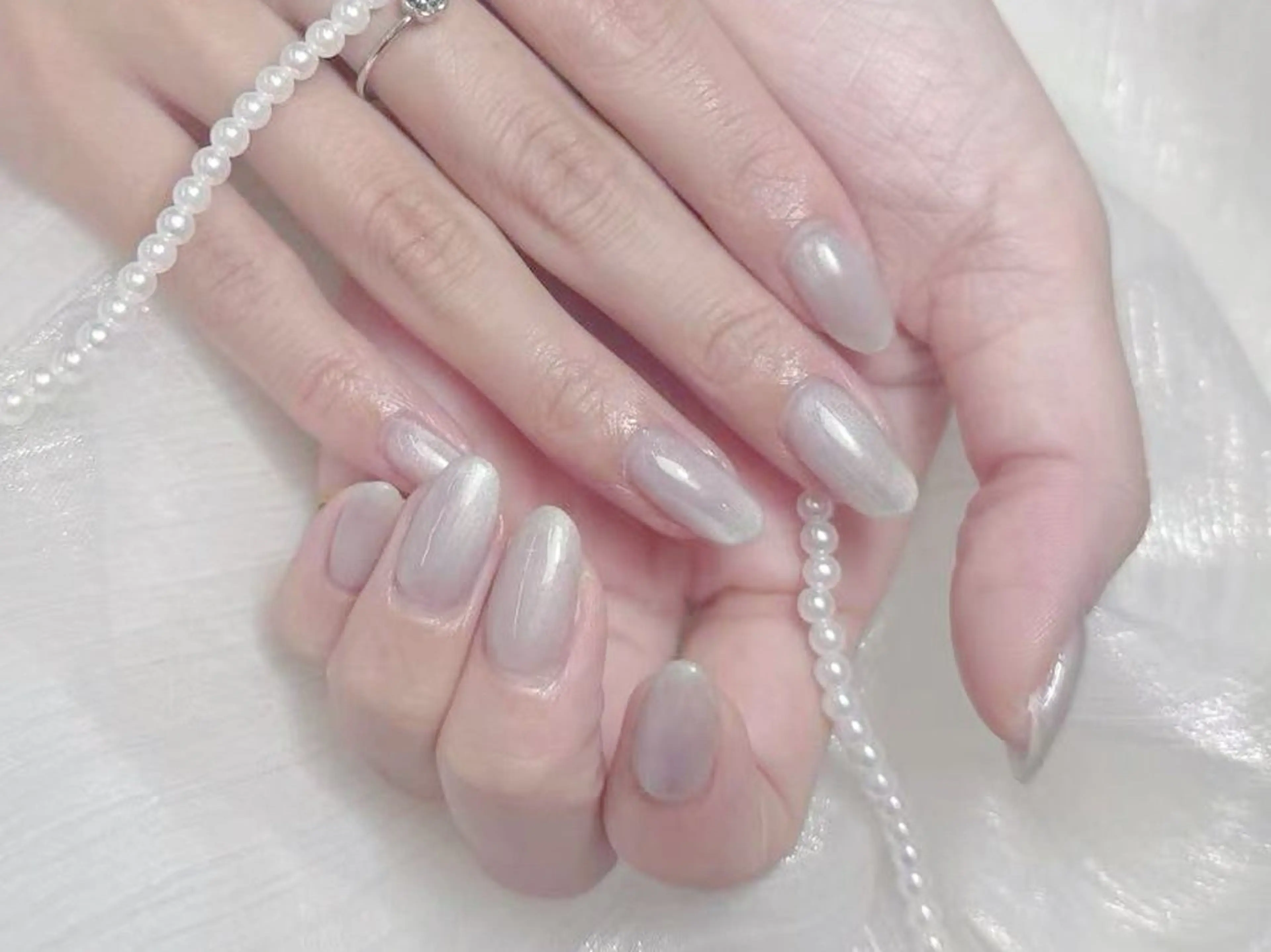 ネイル オーロラネイル フレンチネイル グラデーション 韓国ネイル マグネットネイル ハンドネイル NOA NAILのネイルデザイン
