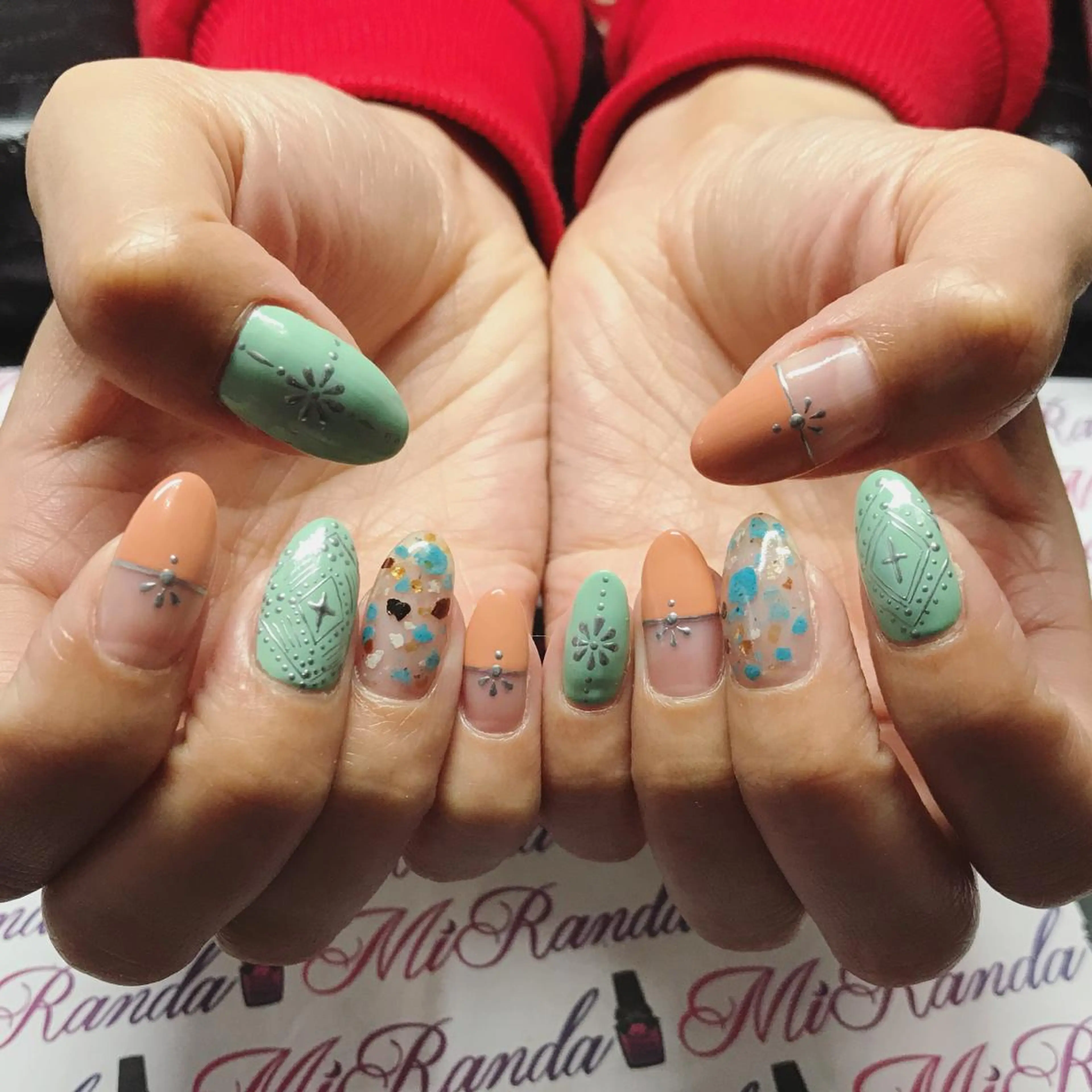 ネイル MiRanda Nail所属・MiRanda 保坂 舞のネイルデザイン