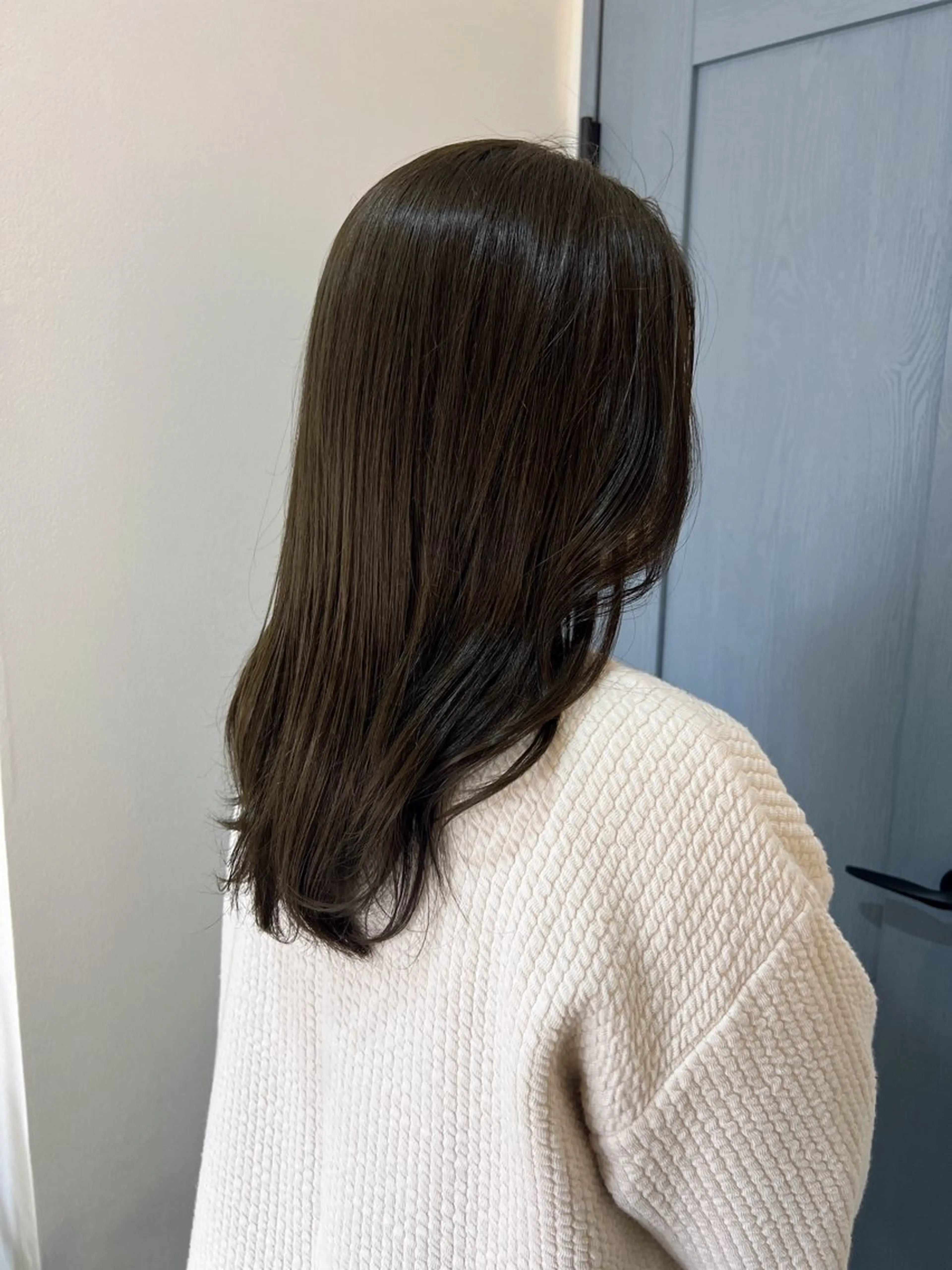 セミロング Mirror'所属・韓国ヘア/ショート 押本恵一のヘアスタイル