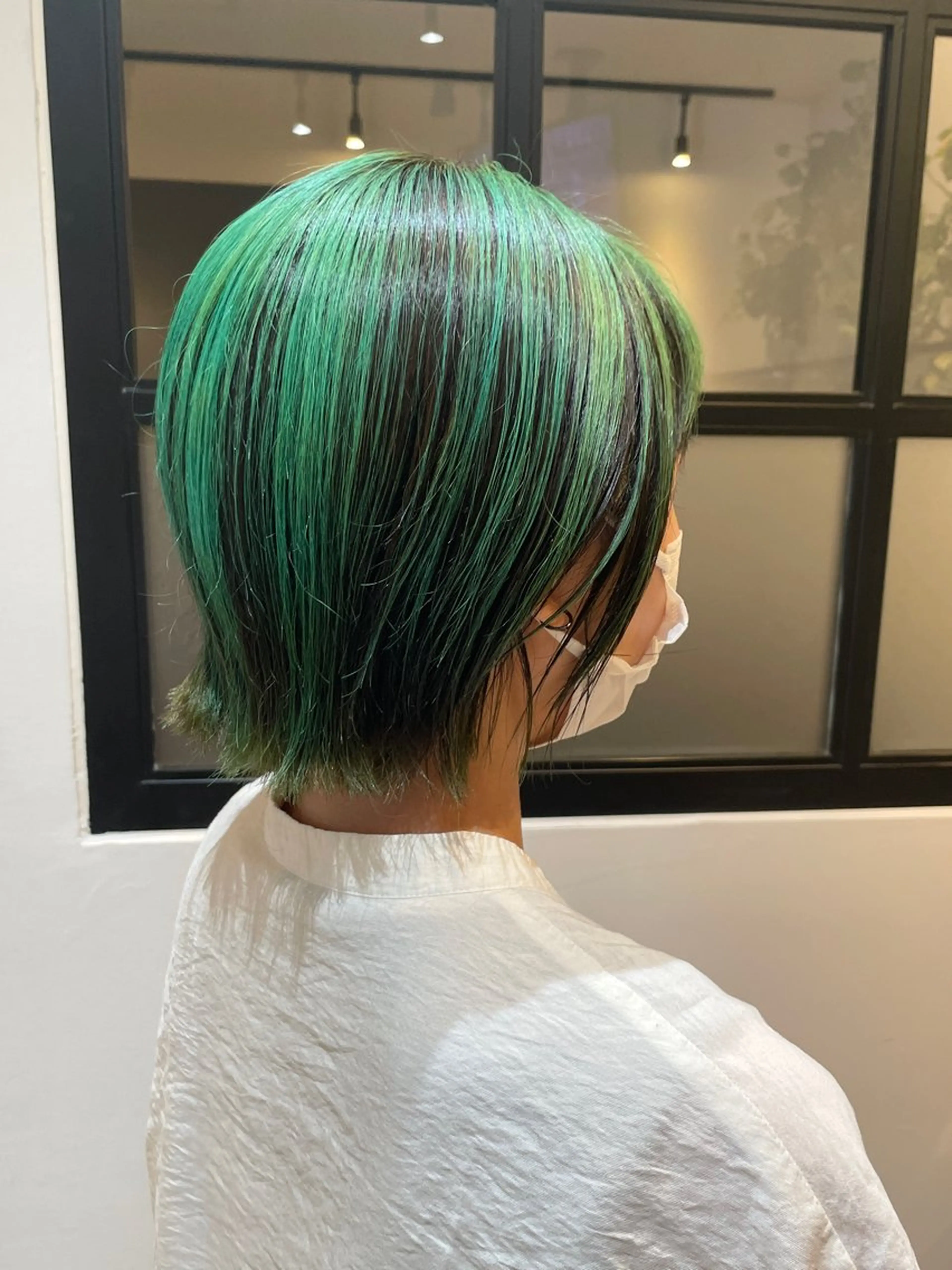 ショート カラー 黒髪 デザインカラー カット ヘアカラー トリートメント デザインカラー/ ブリーチ/稲若健太郎のヘアスタイル