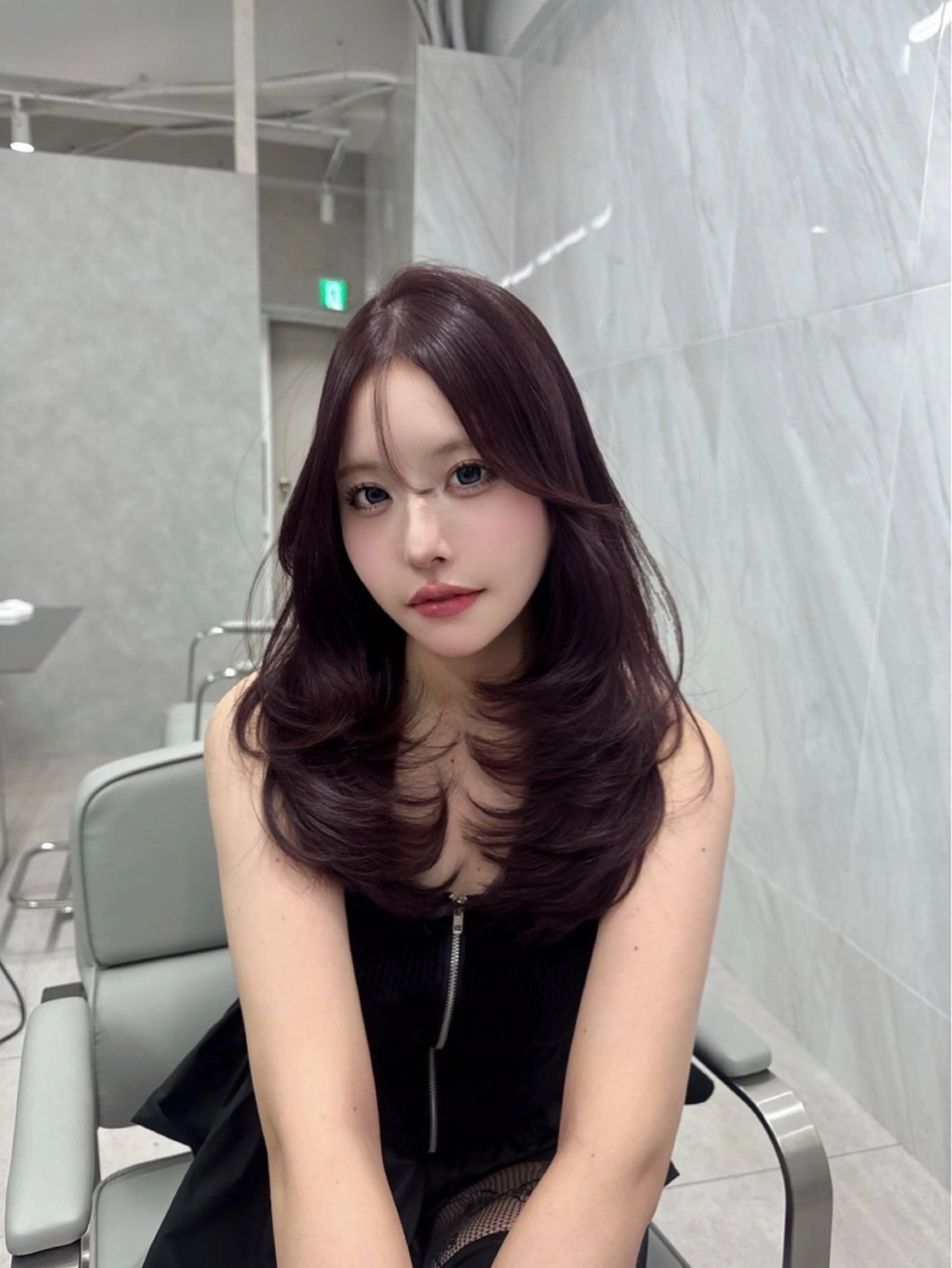 ロング カラー ヘアアレンジ ラベンダーカラー 韓国風ヘア レイヤーカット ヘアカラー トリートメント ヘアセット 💗うる艶モテ髪 💗髪質改善✨🫧のヘアスタイル