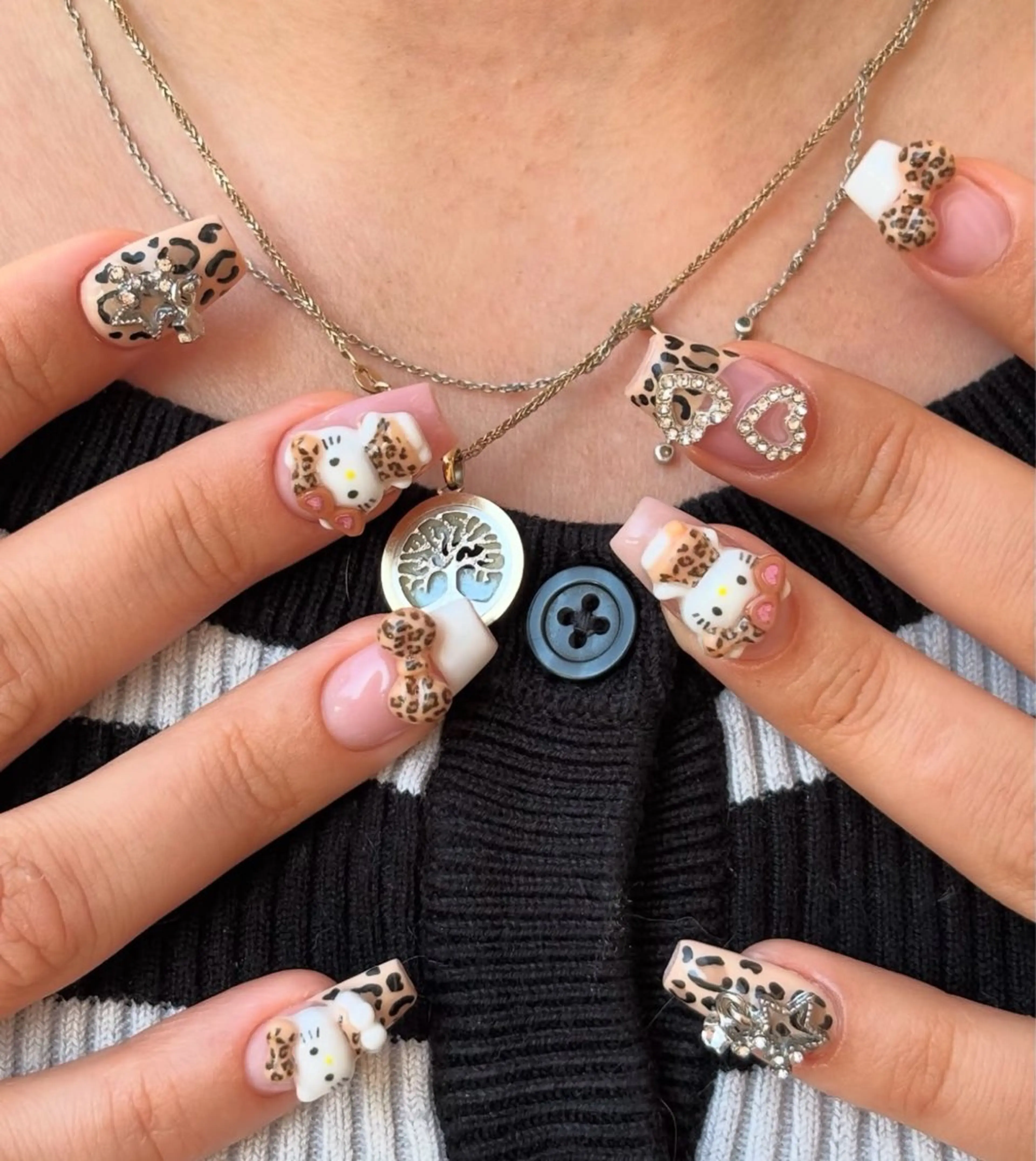 ネイル ハンドネイル BERA NAILSのネイルデザイン