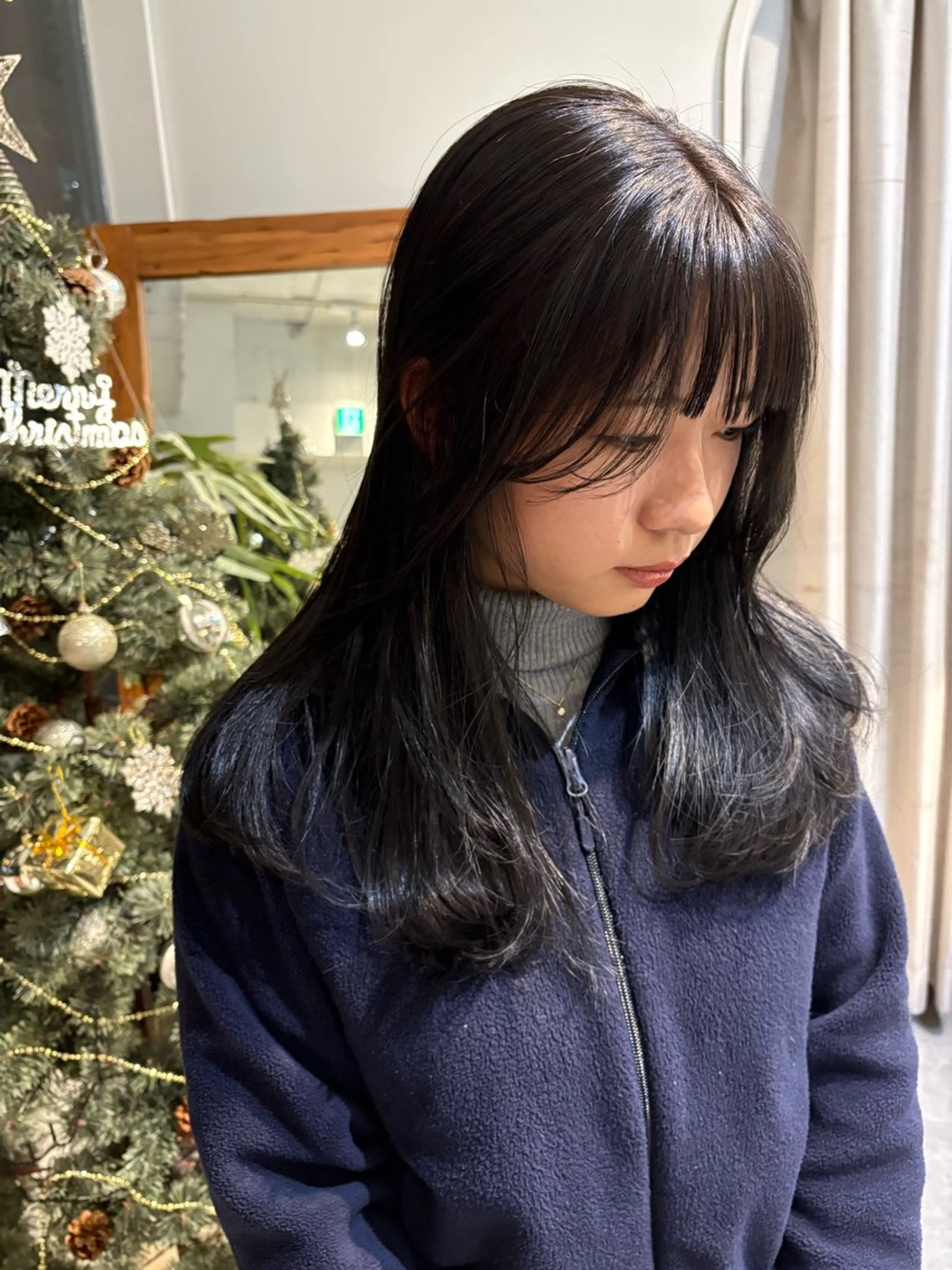 セミロング カラー ヘアカラー SIKI yuuna モテ韓国ヘア☁️のヘアスタイル