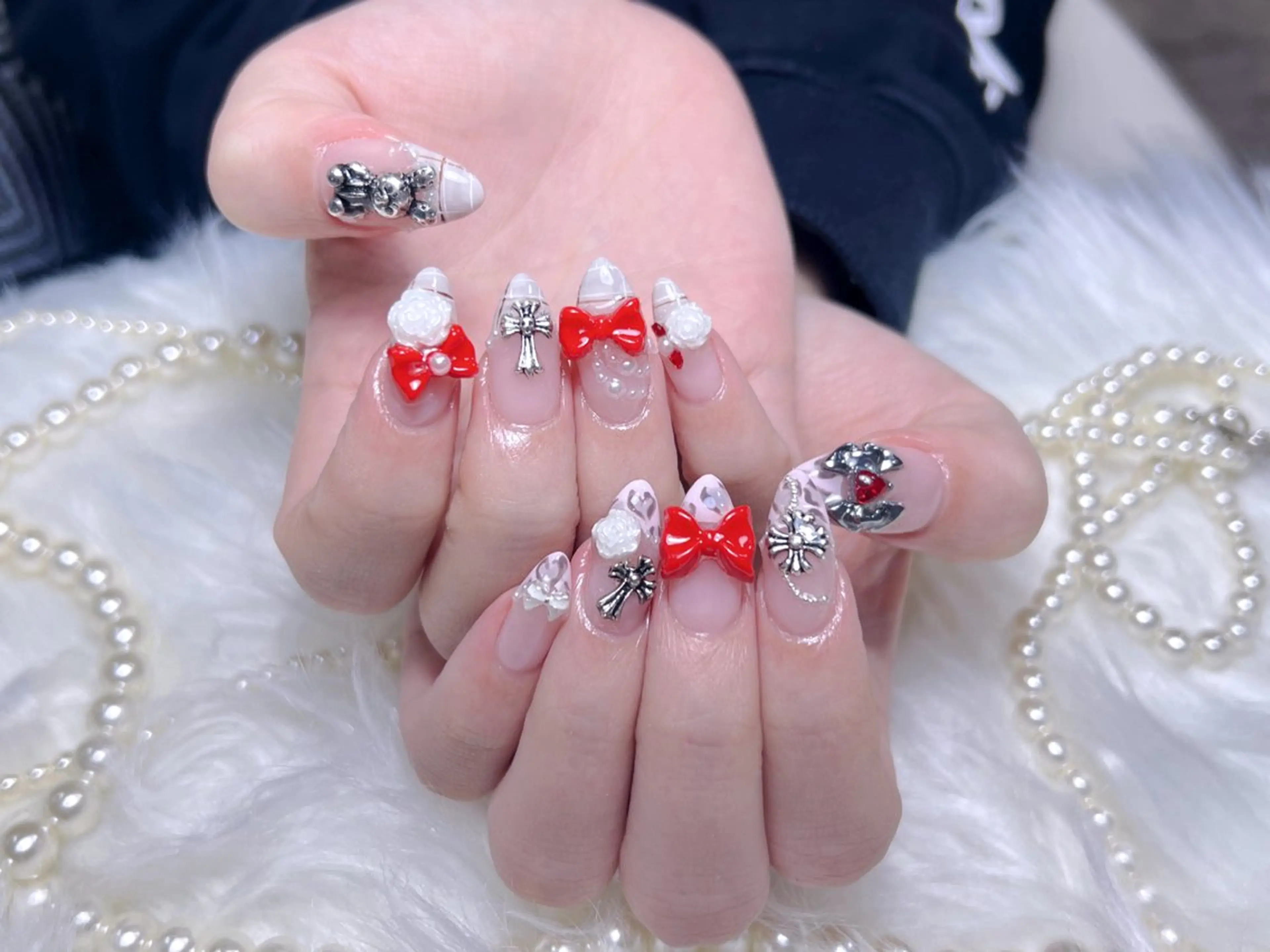 ネイル 長さ出し フレンチネイル ガラスフレンチ キラキラネイル マグネットネイル ハンドネイル Moa nailのネイルデザイン