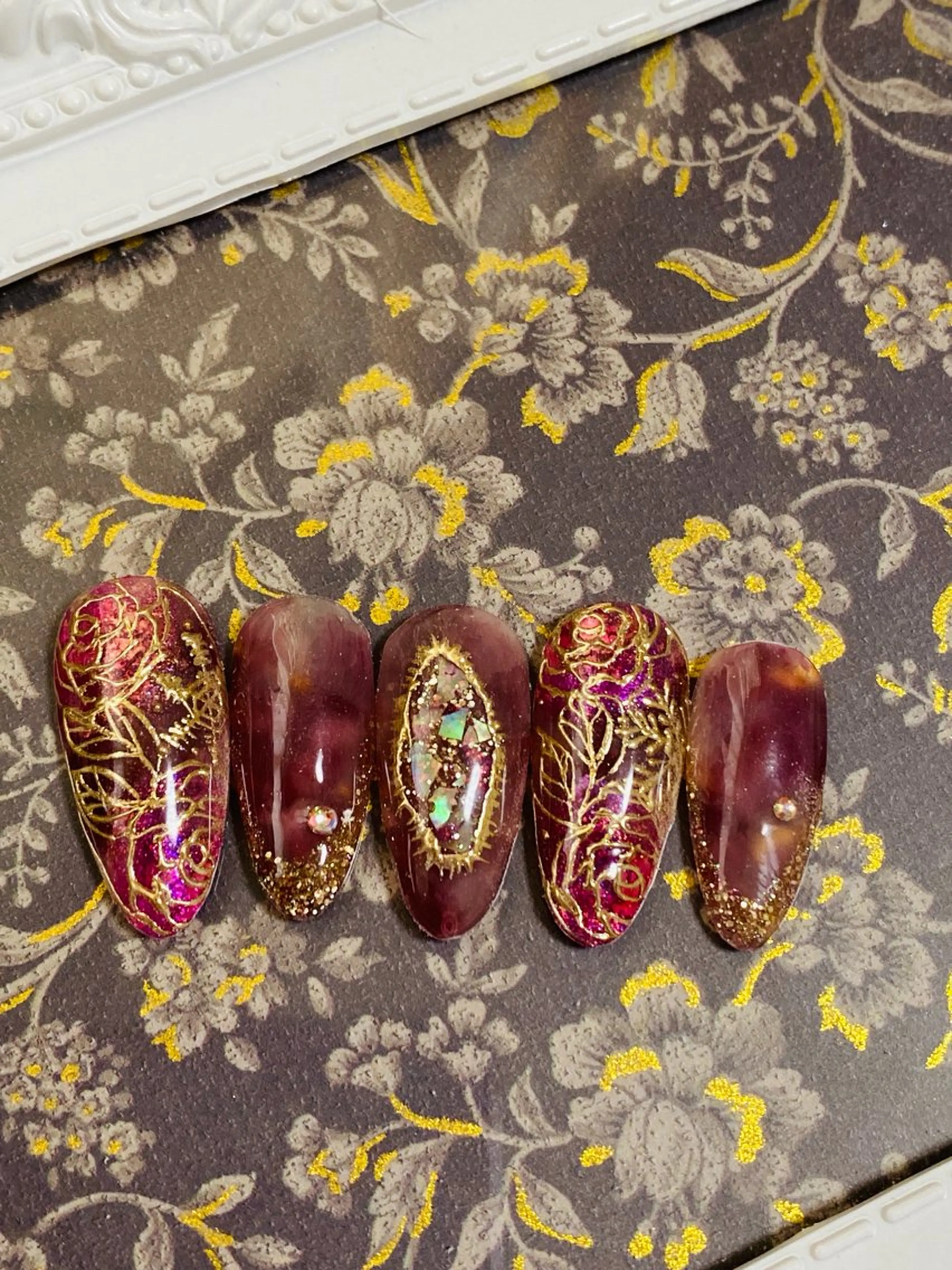 ネイル フラワーネイル ミラーネイル 自宅ネイルサロン ♦️nuance♦️のネイルデザイン