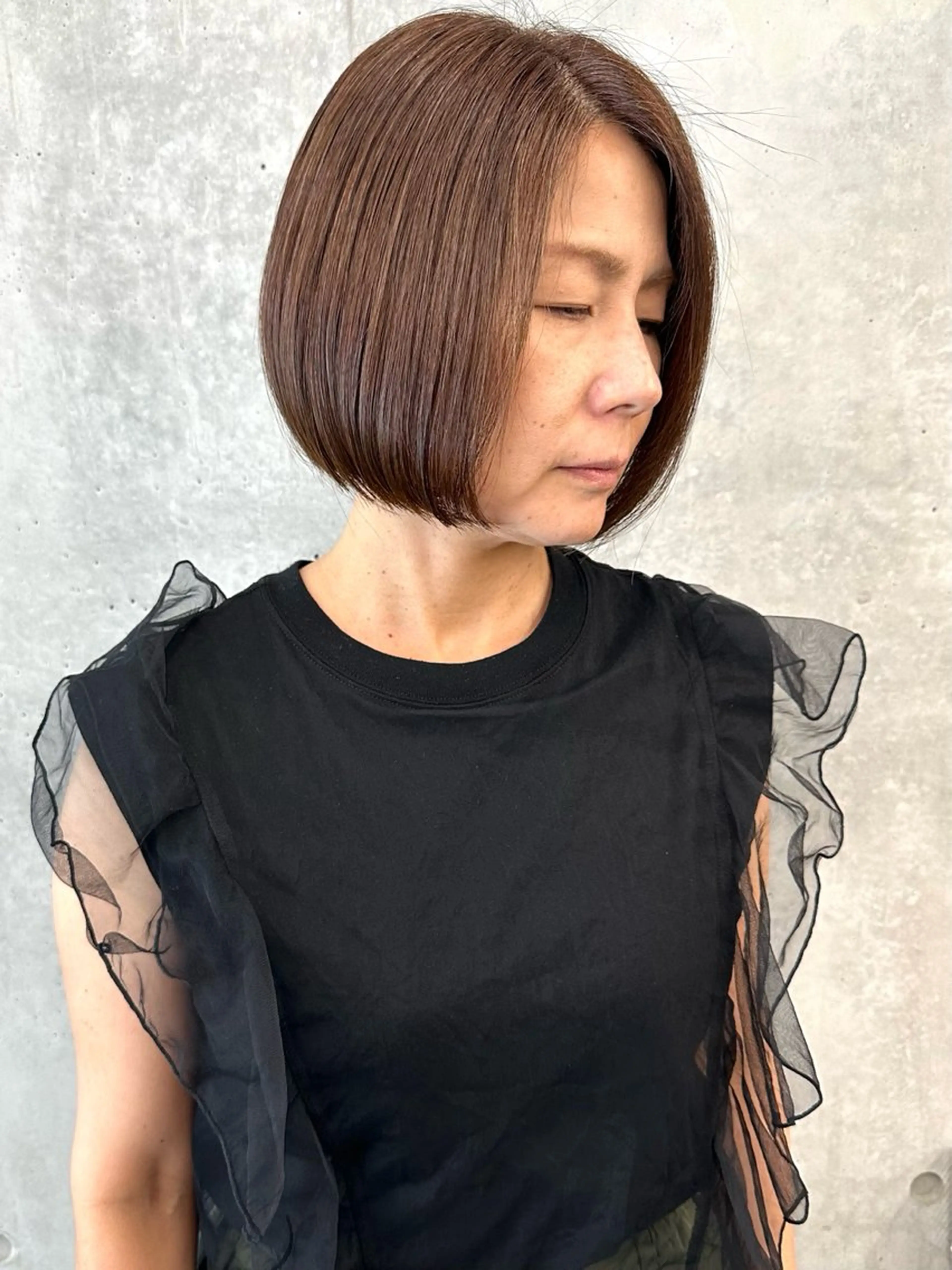 ミディアム カラー ボブ カット トリートメント ヘッドスパ とうい/パーマボブ/ くせ毛/丸みボブのヘアスタイル