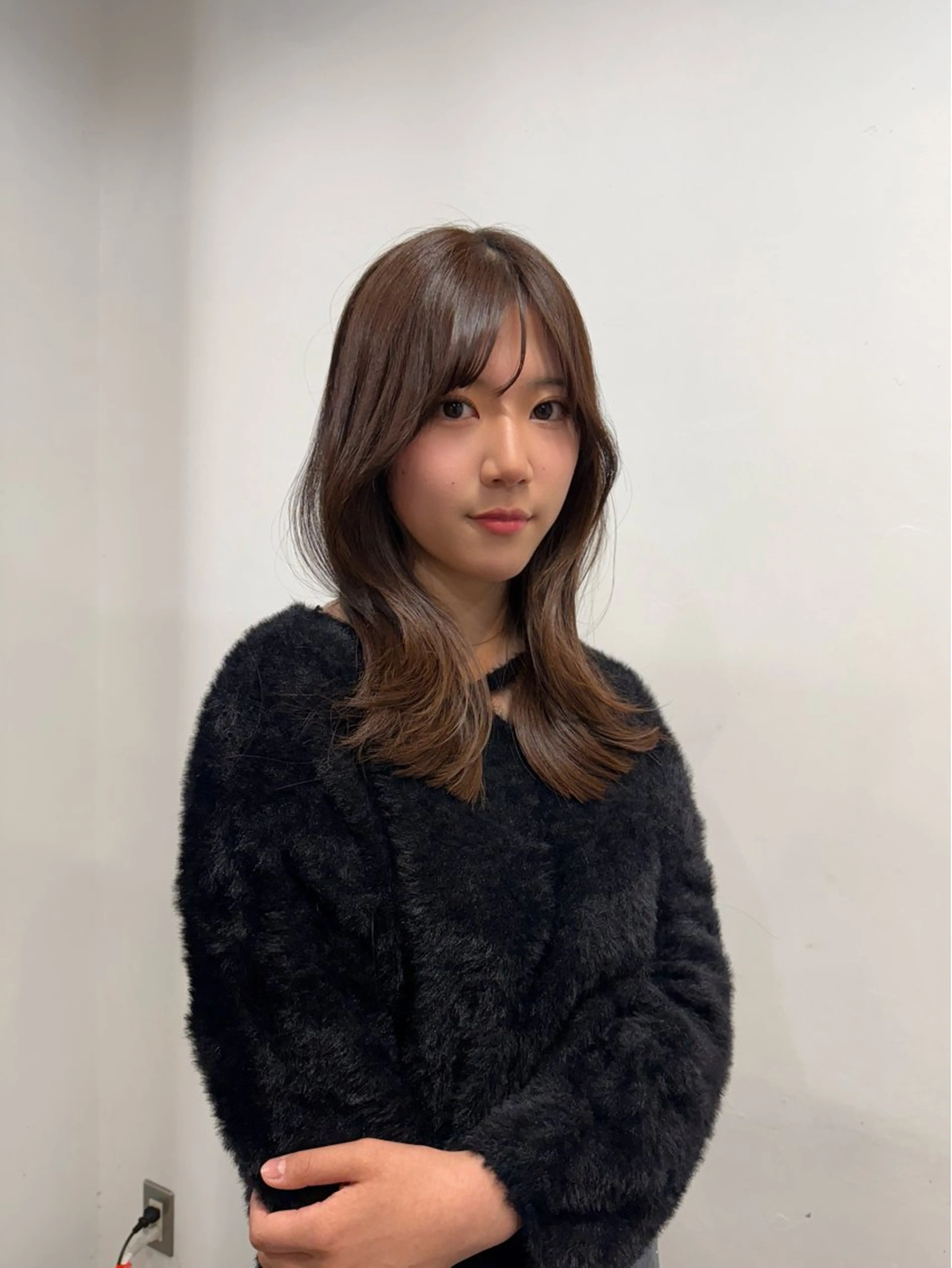 セミロング カラー レイヤーカット ローレイヤー カット トリートメント 【韓国レイヤーカット 特化】ハッシュカットのヘアスタイル