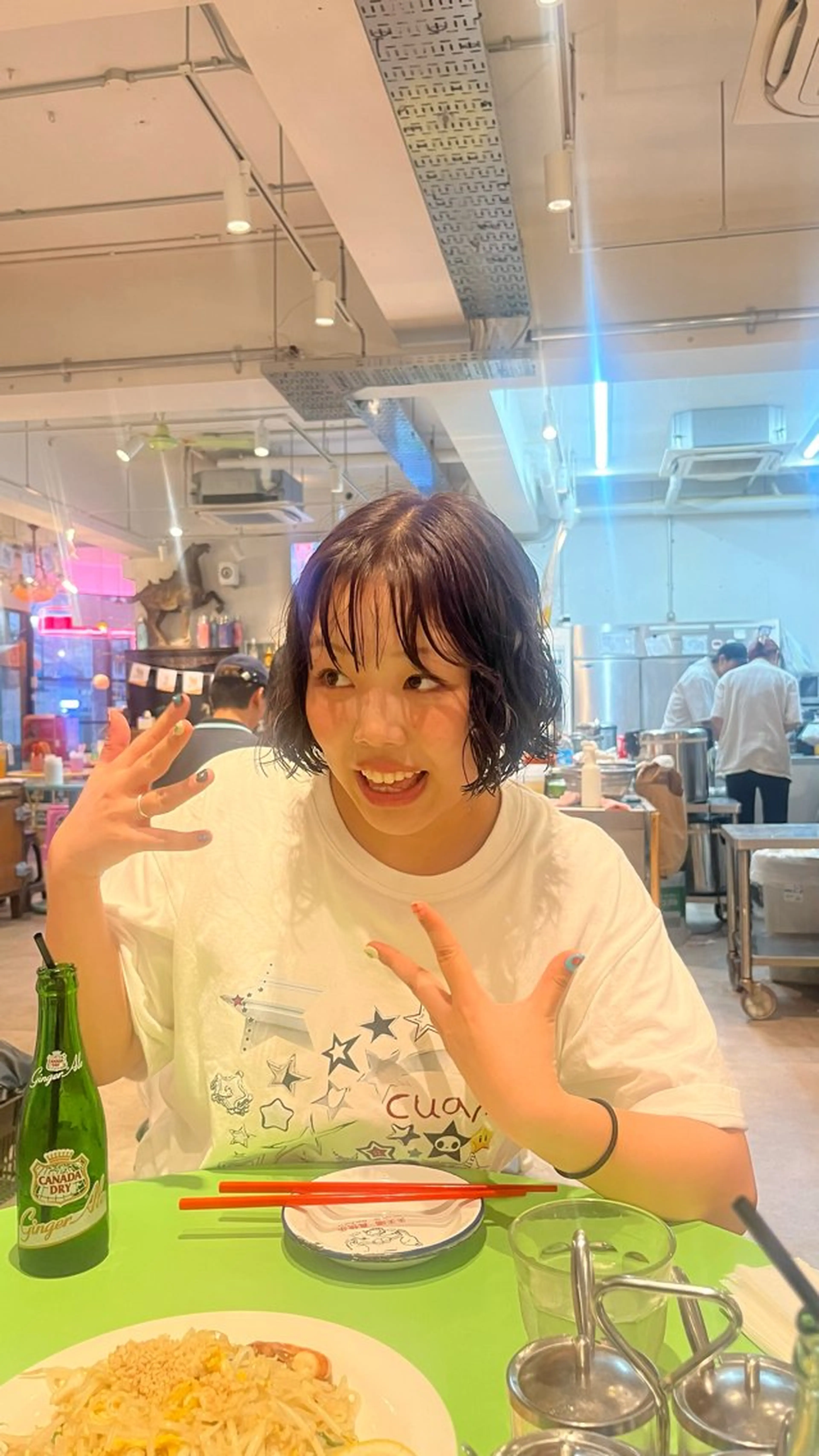 ショート ボブ カット ヘアカラー 石塚 瑛里菜のヘアスタイル