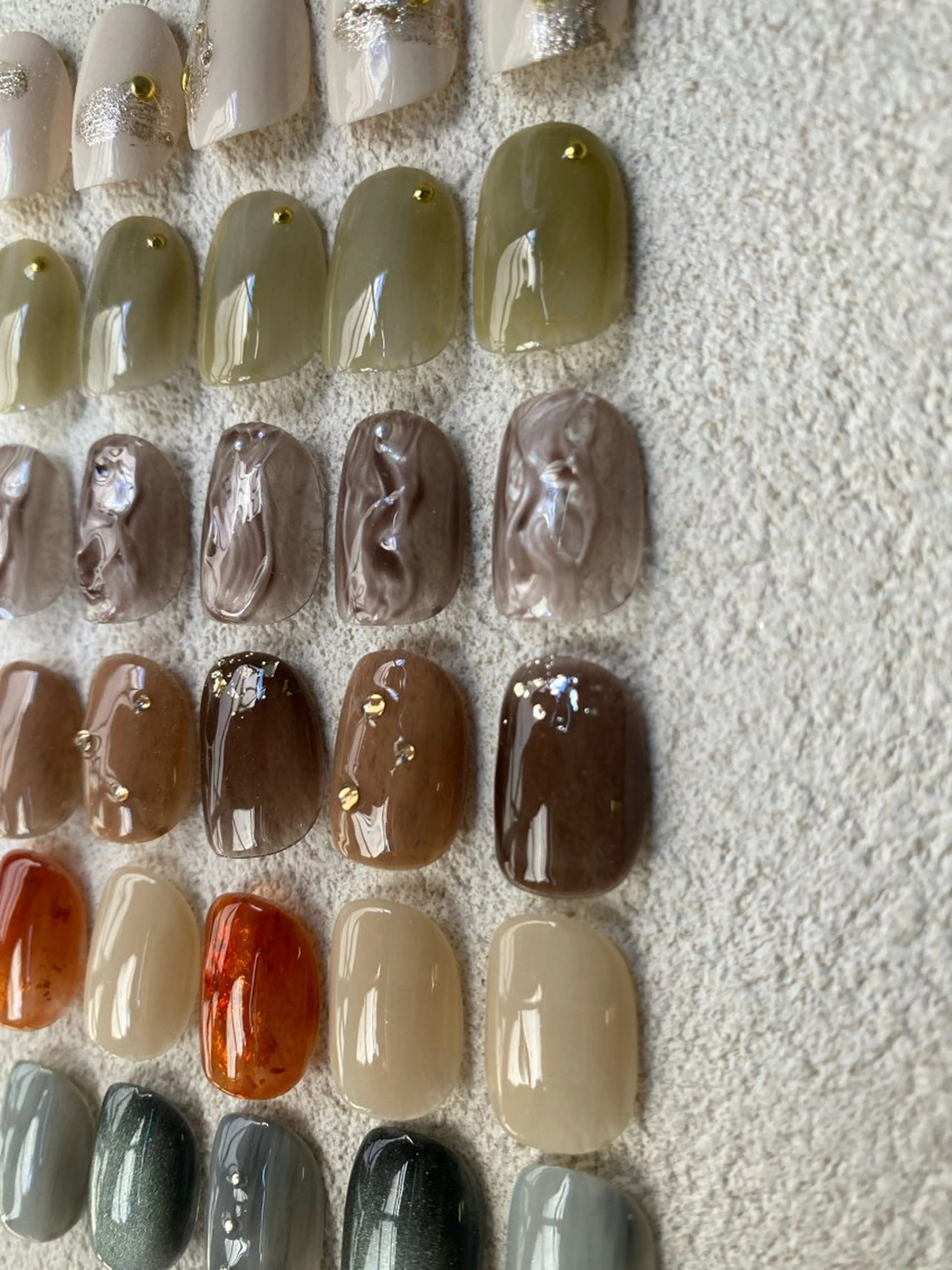 ネイル ハンドネイル ニュアンス / 鉱物 natsukiのネイルデザイン