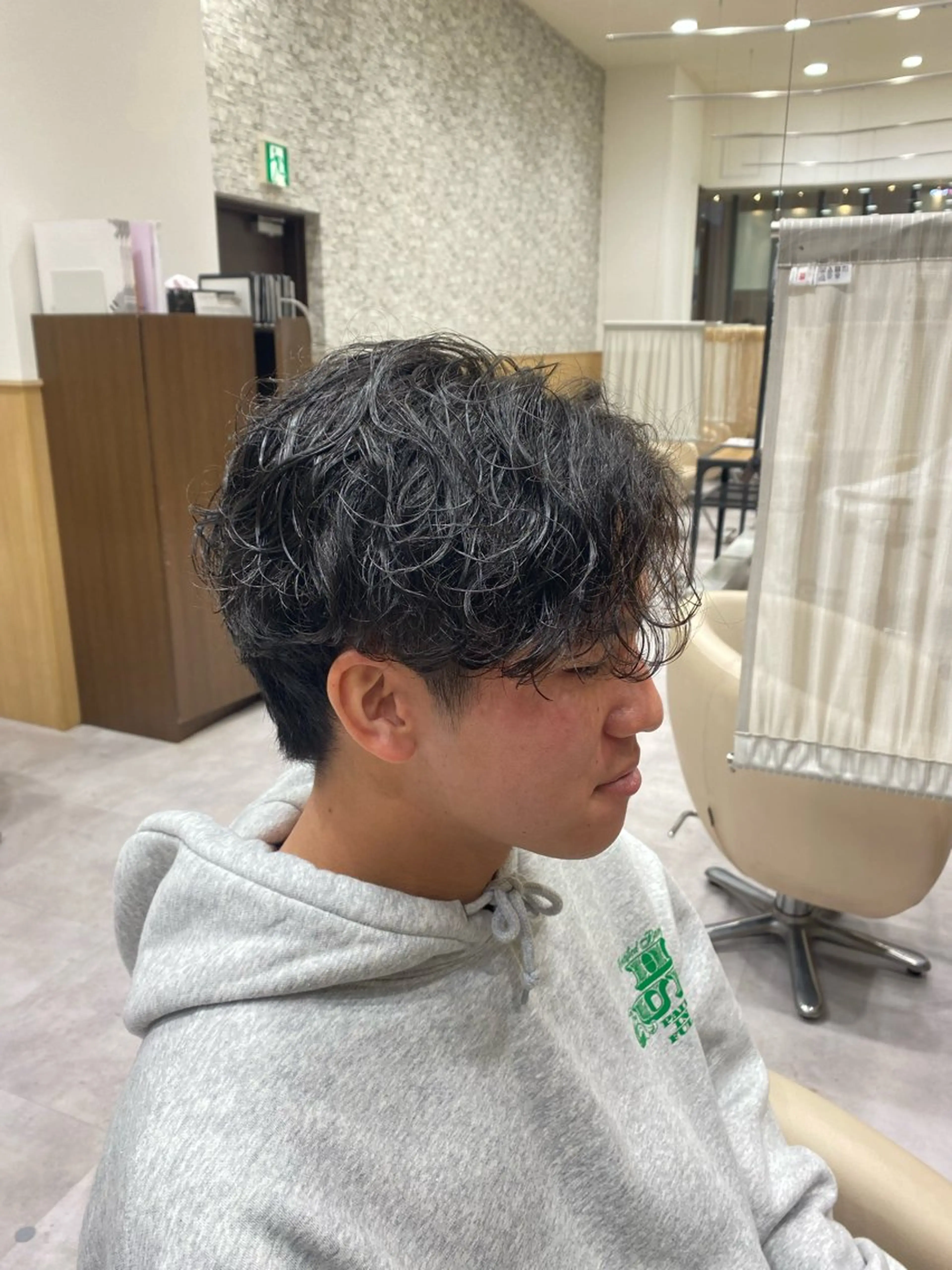 ショート パーマ UNIX所属・《無料施術》/ メンズパーマ/村上翼のヘアスタイル