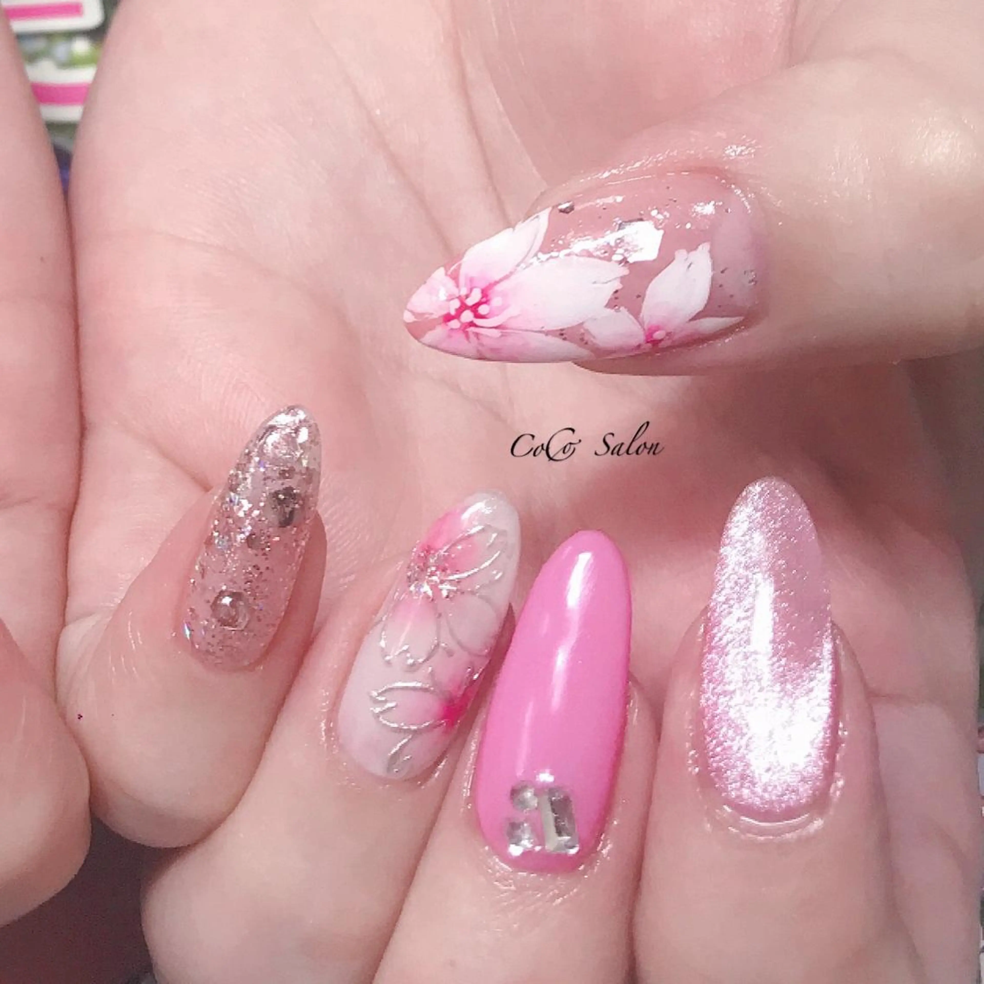 ネイル フラワーネイル ミラーネイル ピンク 春ネイル CoCoSalon ネイル/まつ毛予約のネイルデザイン