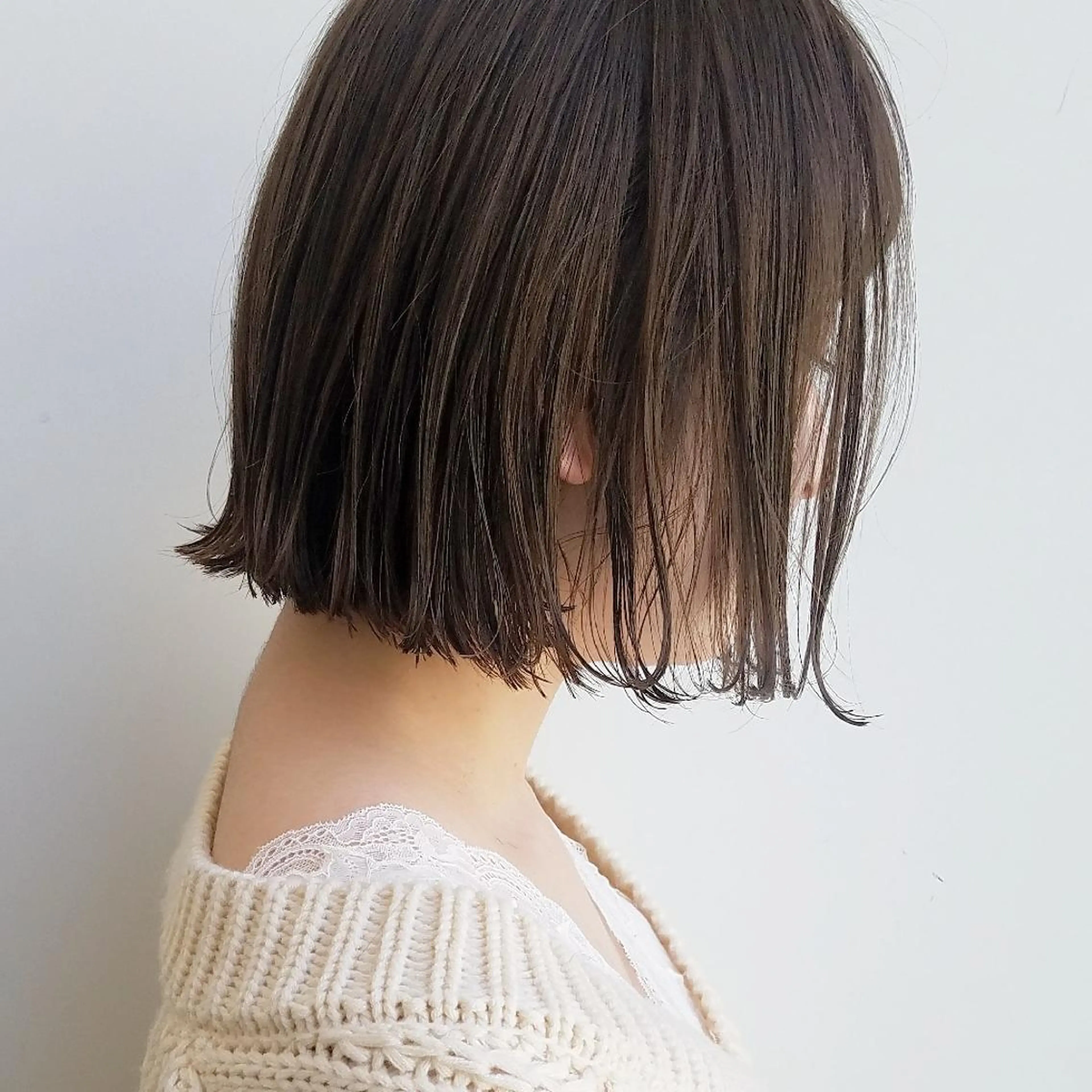 ショート カラー パーマ くせ毛 iplus✴ まつげ、眉毛、耳つぼのマツエク・マツパデザイン