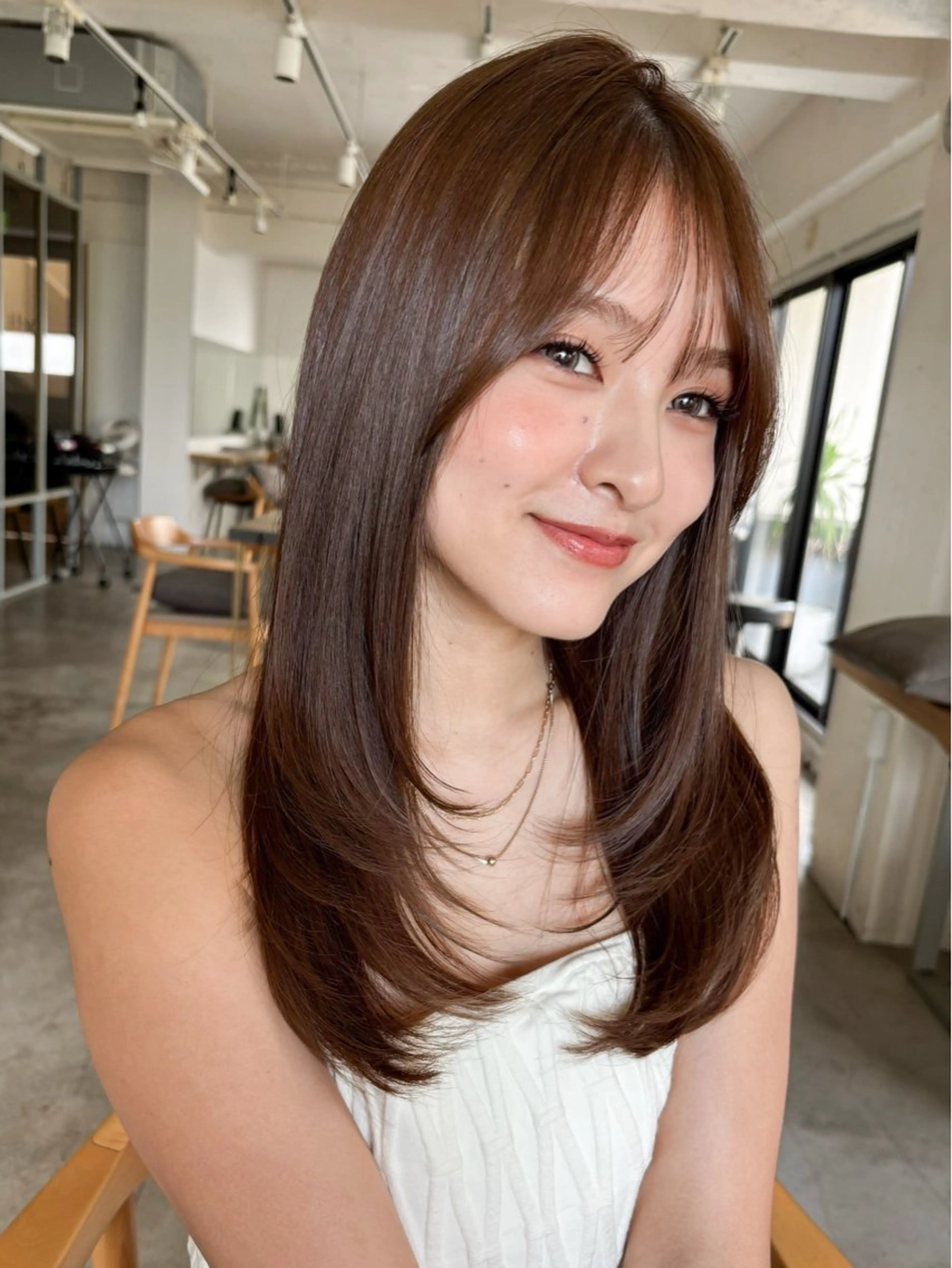 ミディアム カラー レイヤーカット ヘアカラー トリートメント 🤍似合わせカット/ 艶カラー/表参道🫧のヘアスタイル