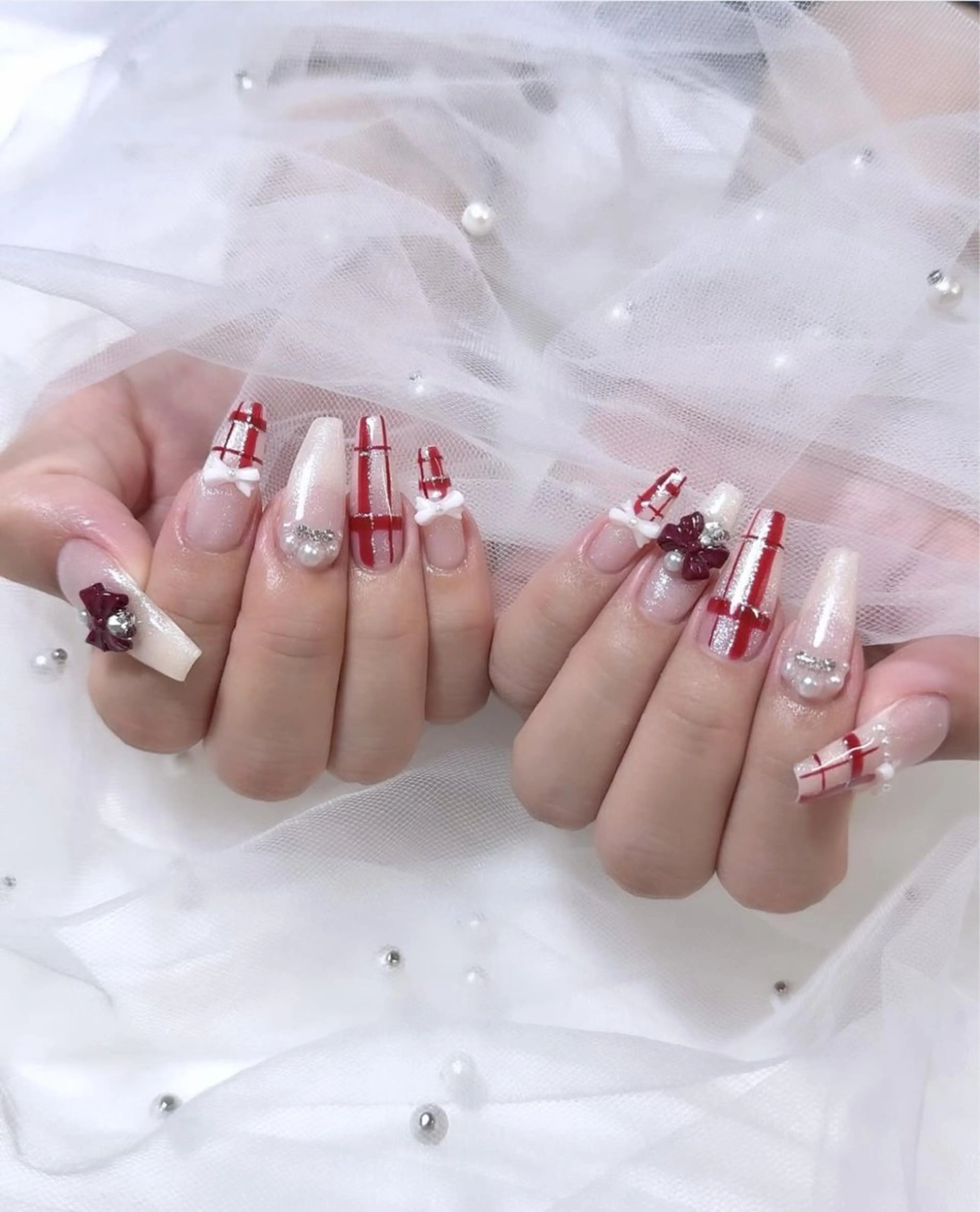 ネイル アニマル柄 オーロラネイル チークネイル フラッシュネイル ジェルネイル ハンドネイル Lina所属・Lina Nail Salonのネイルデザイン