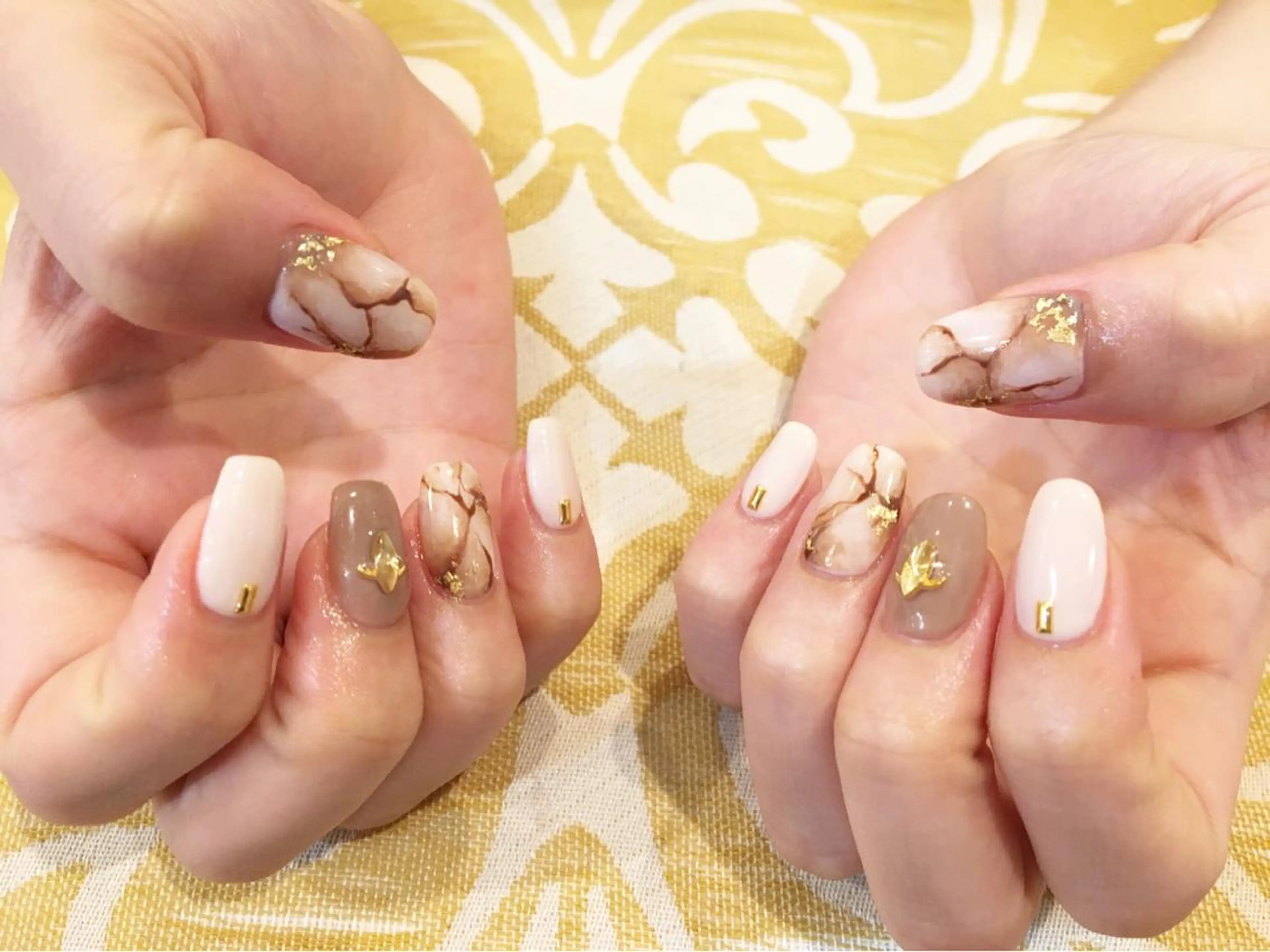 ネイル ニュアンスネイル Nailsalon Charis.yuのネイルデザイン