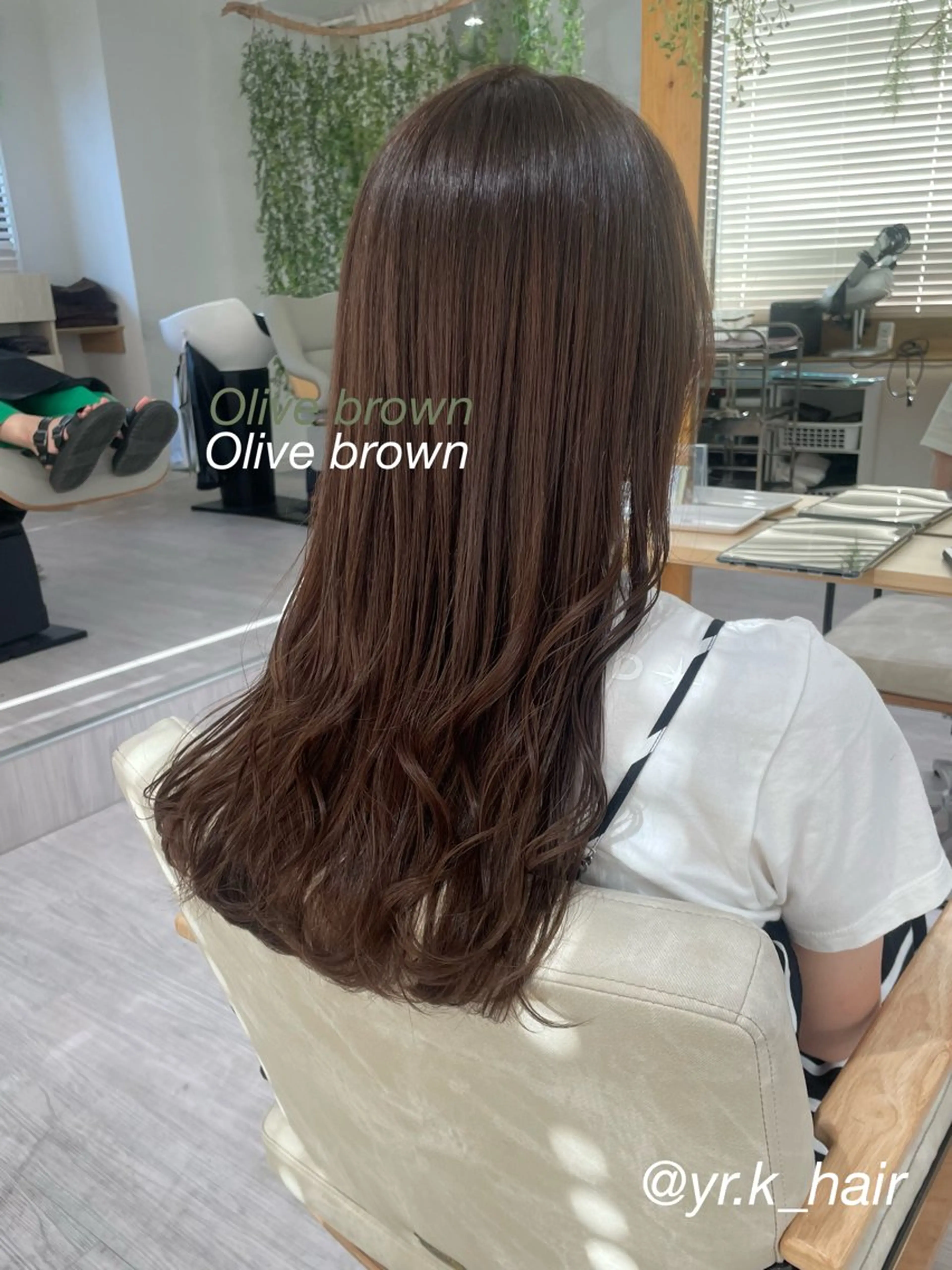 ロング カラー ベージュカラー ブリーチ ブラウンカラー ブリーチなしカラー オリーブベージュ ヘアカラー トリートメント 赤味消し.髪質改善 🌿𝘠𝘜𝘙𝘐のヘアスタイル