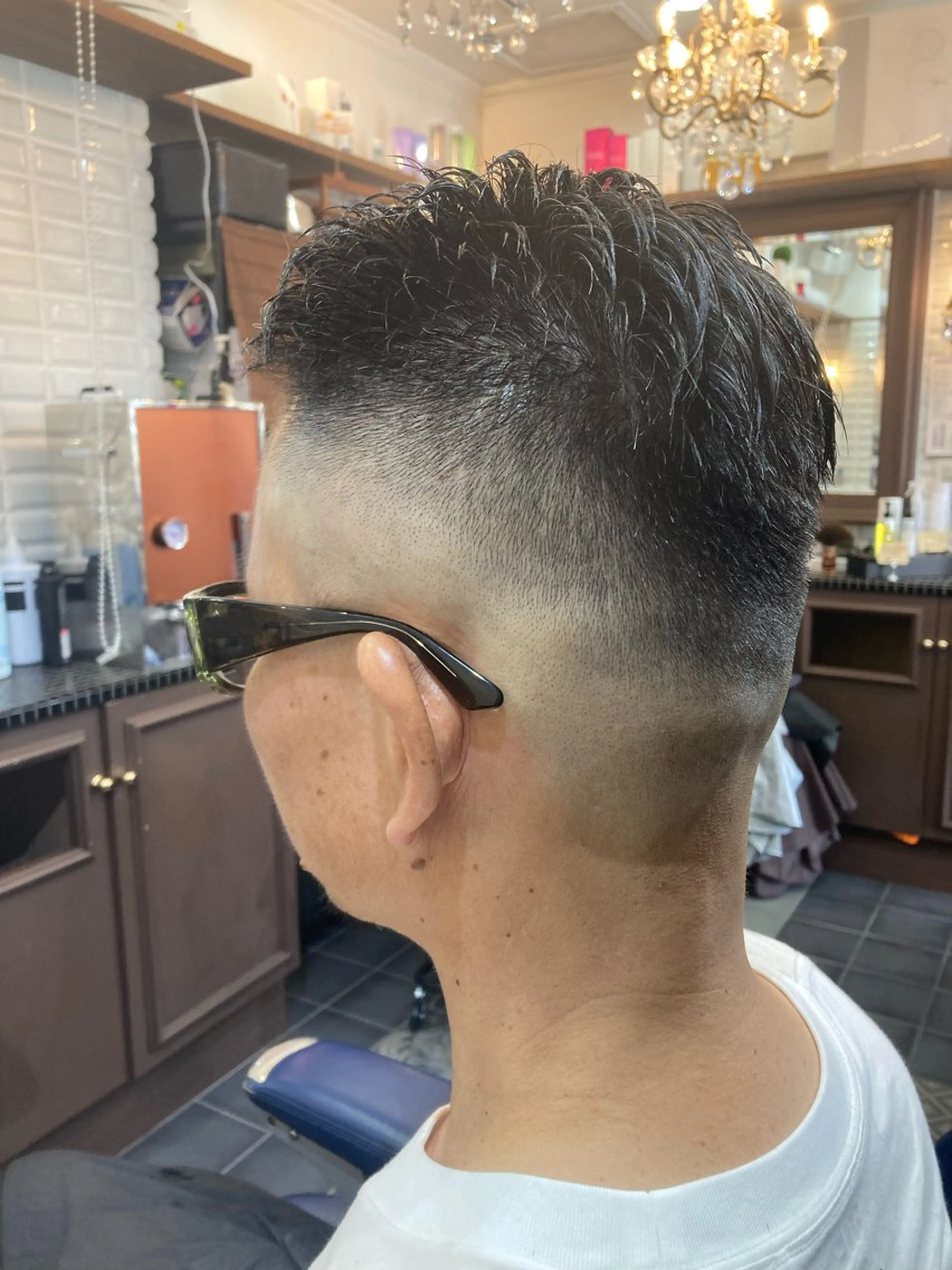ショート メンズ フェードカット スキンフェード カット トリートメント ルピナス中田店長 山口大地のヘアスタイル