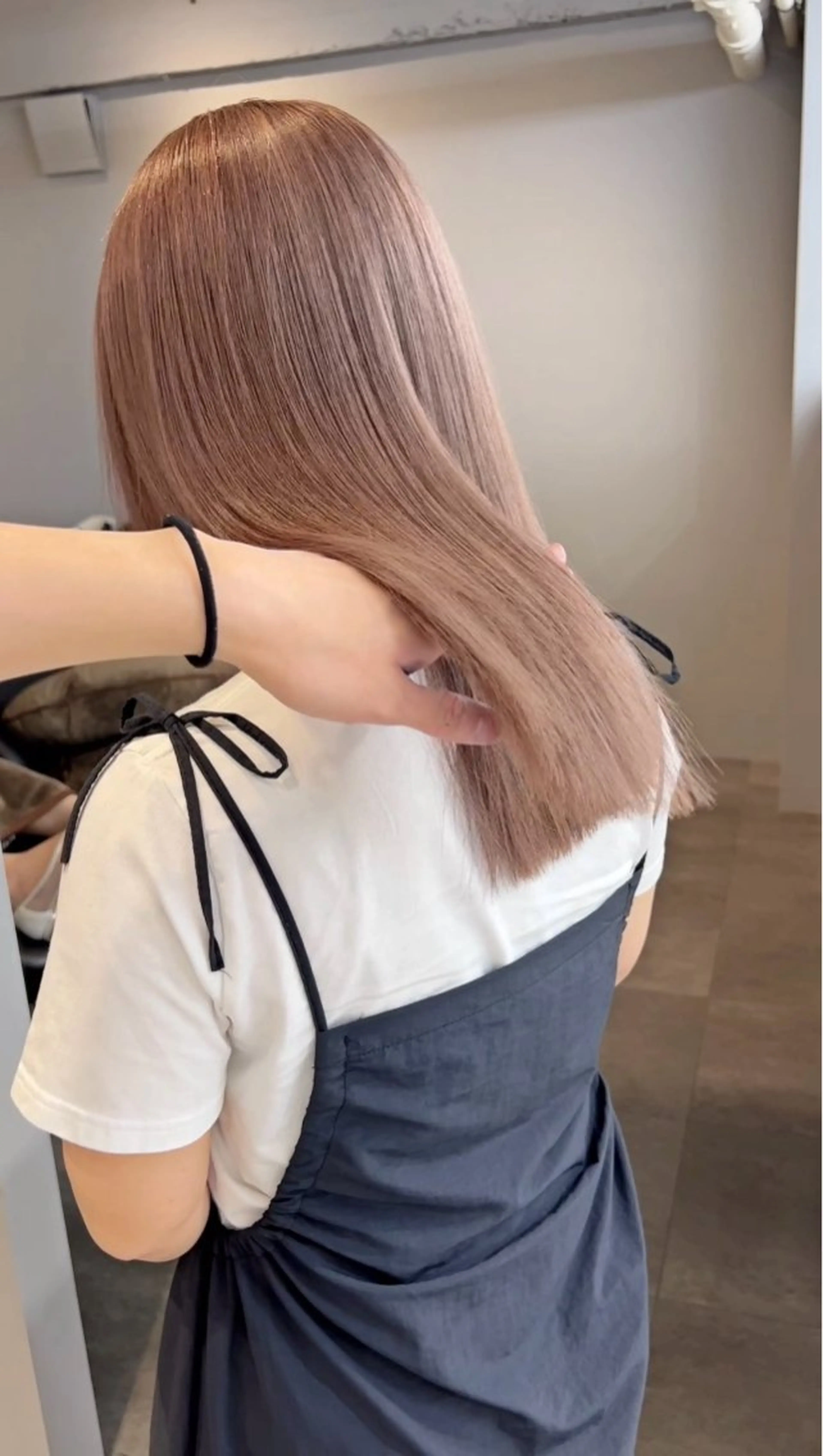 セミロング カラー ベージュカラー ブラウンカラー ブラウンベージュ カット ヘアカラー ムラ修正💎 艶髪ハイトーン💎のヘアスタイル