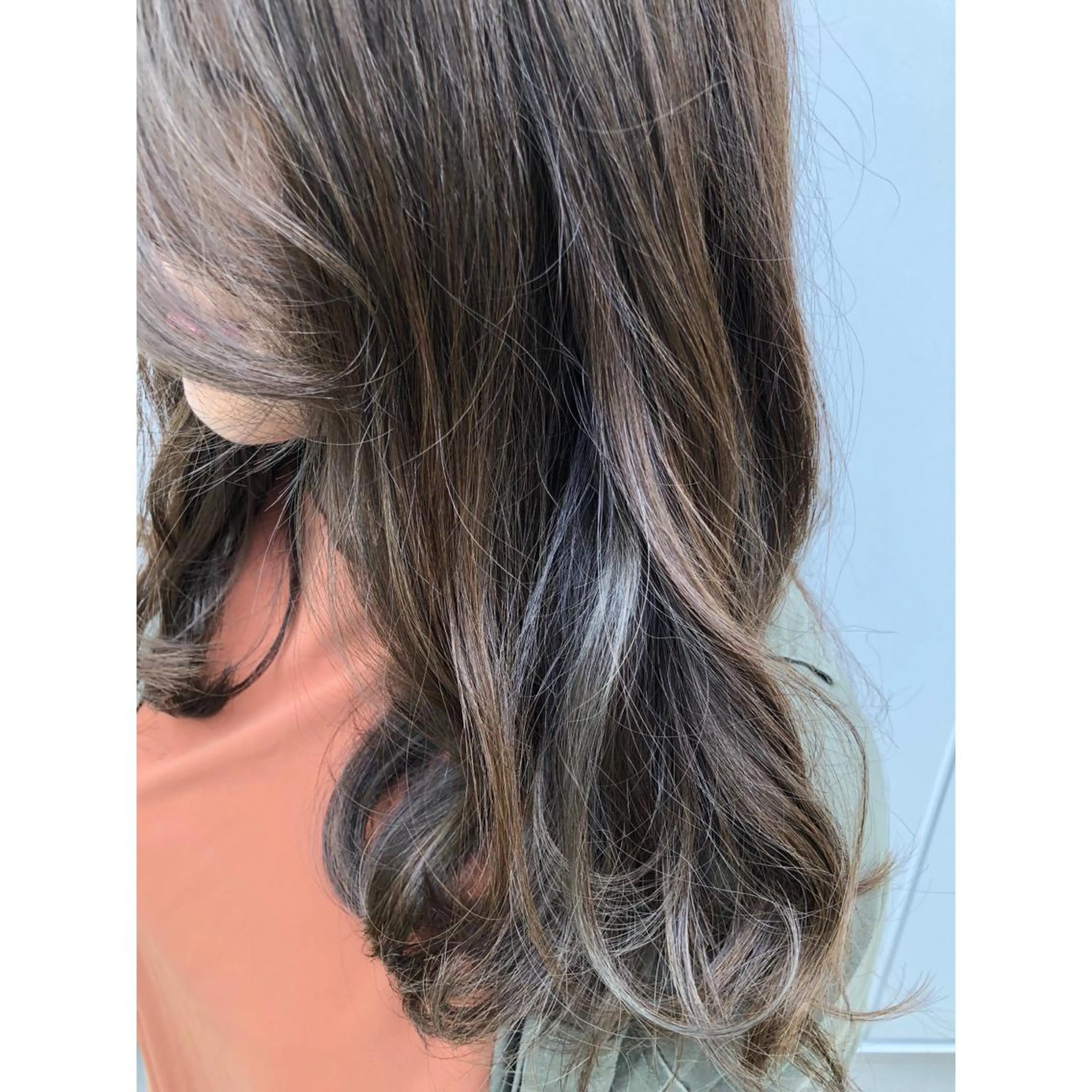 ロング カラー ベージュカラー パーソナルカラー診断 できます　木曽　主博のヘアスタイル
