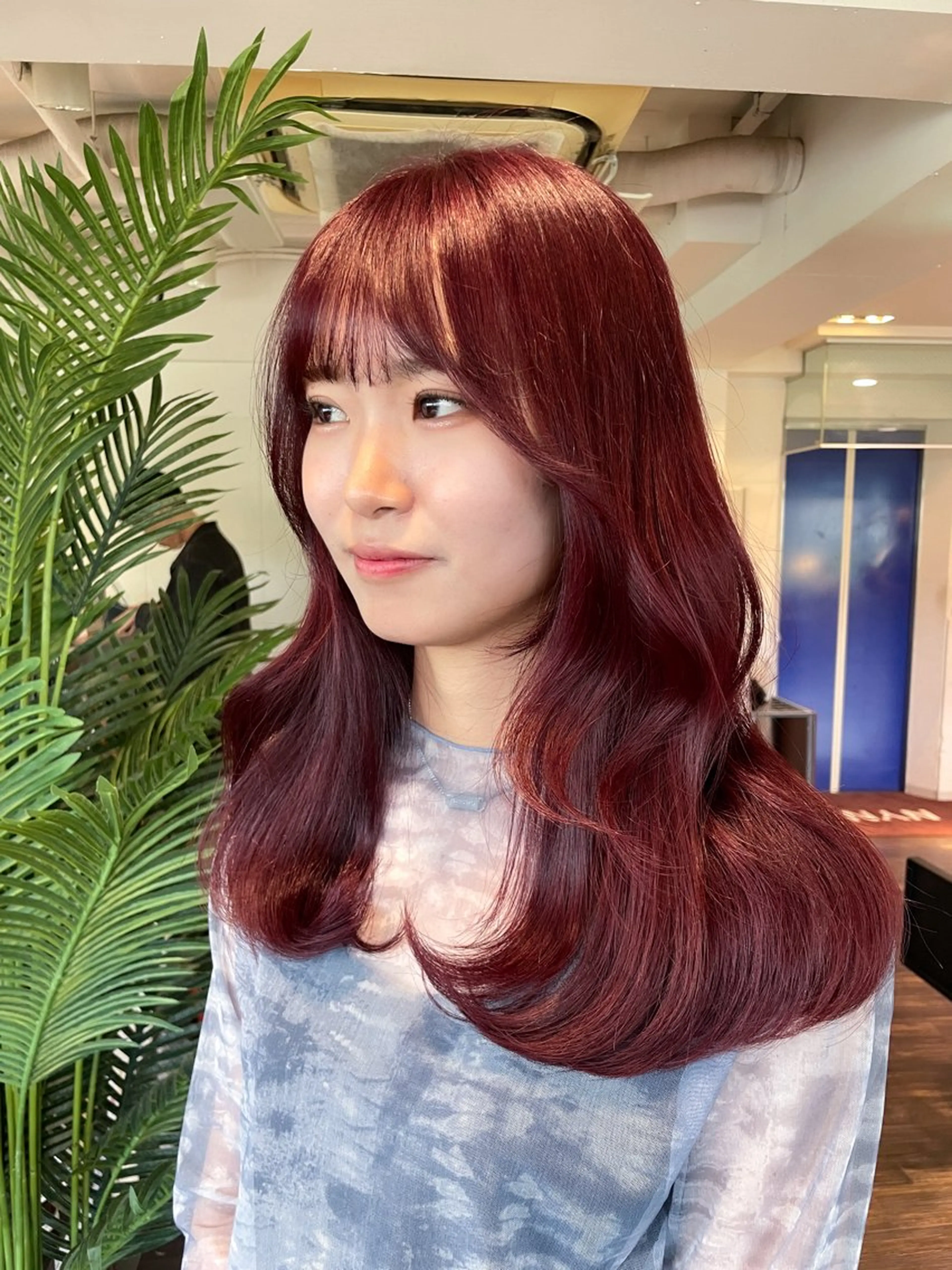 ロング カラー ブリーチ ダブルカラー イルミナカラー レッドカラー くびれヘア カット ヘアカラー 似合わせヘア🤍 面田法子のヘアスタイル