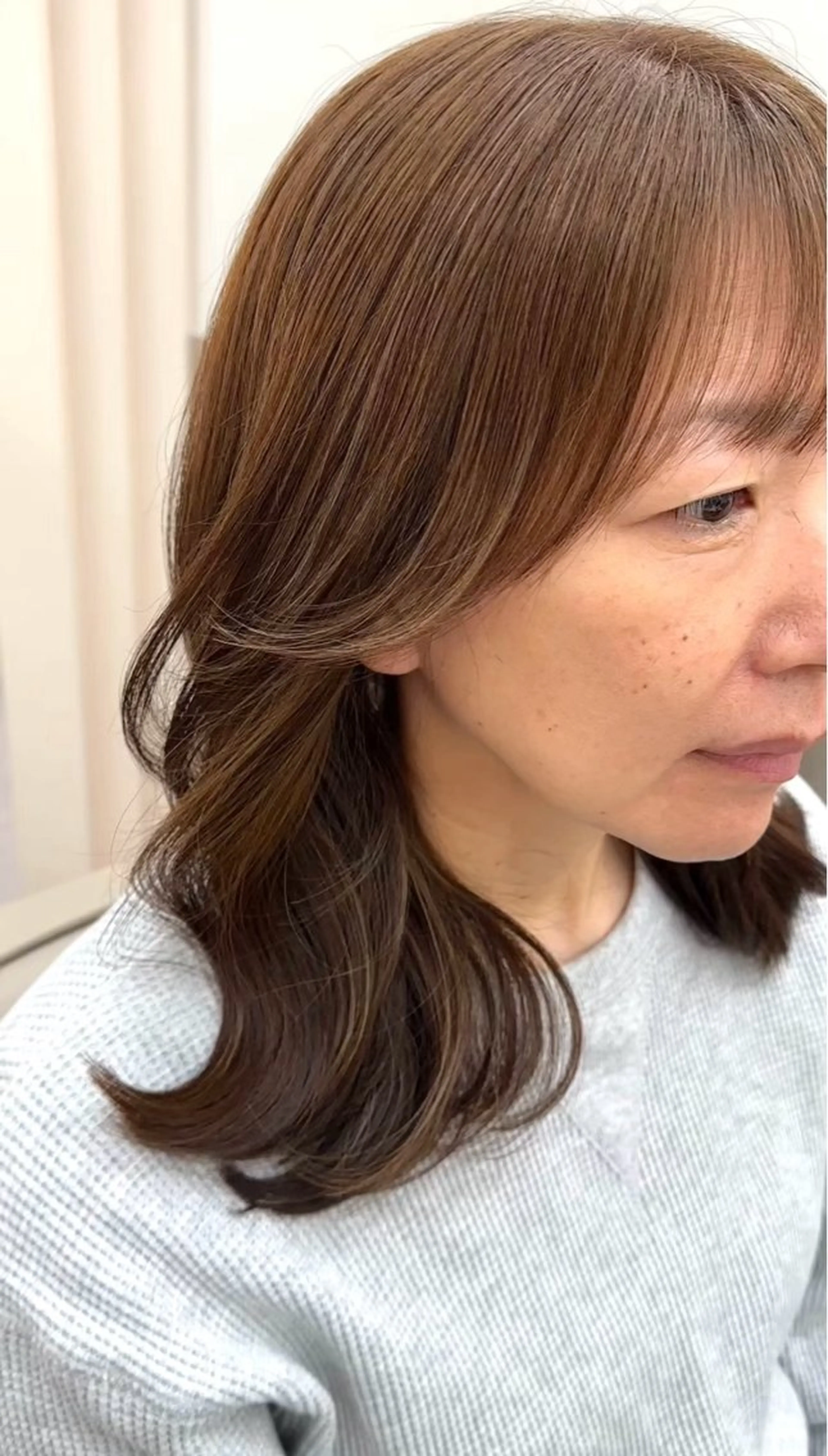 ミディアム レイヤーカット charme 溝の口【シャルム】所属・伊藤 慎吾のヘアスタイル