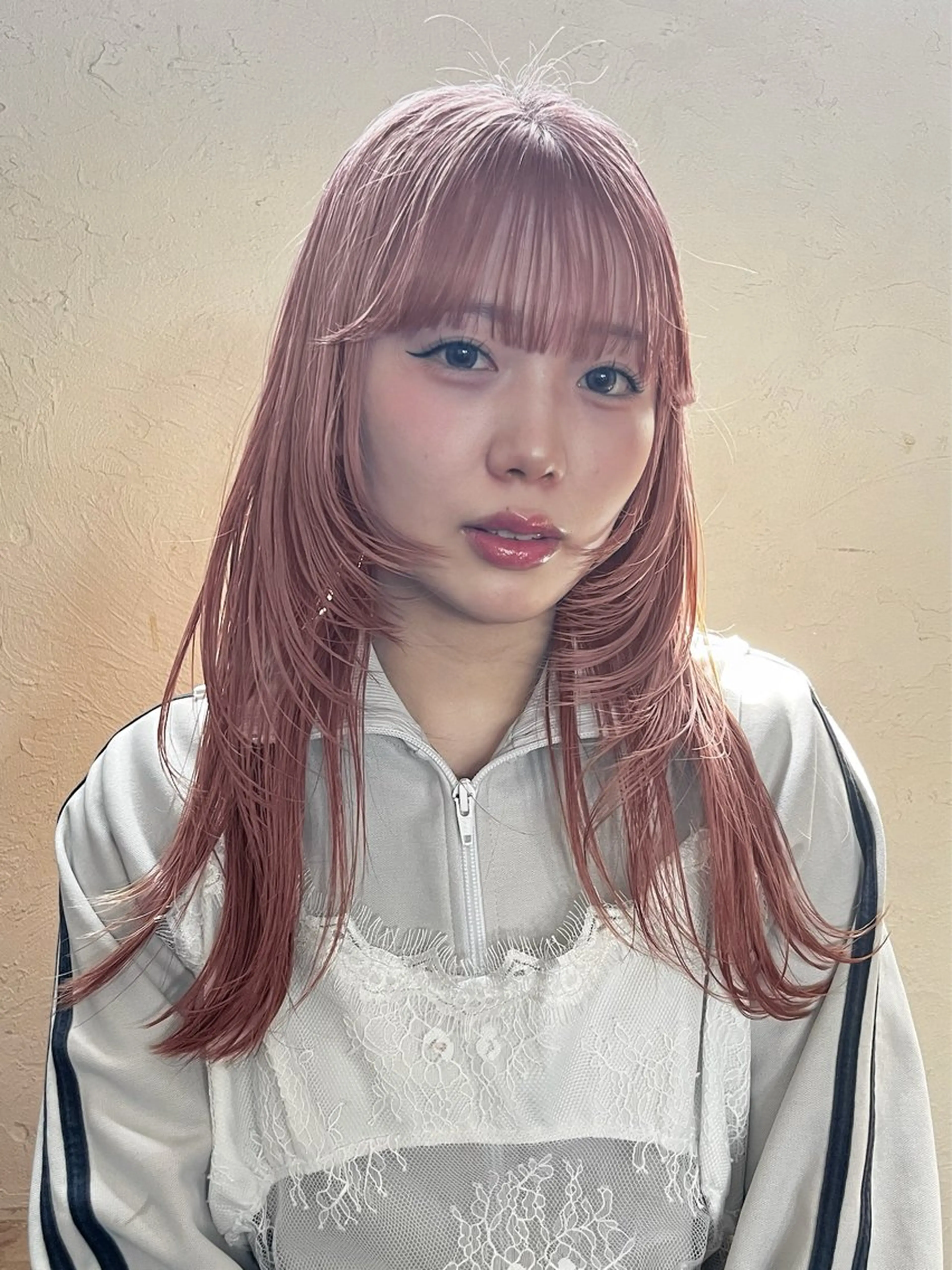 【トータルで垢抜けバッチリ⭐️】似合わせカット➕1ケアブリーチカラー➕超音波トリートメント【ミニモ学割/ケアブリーチ】の写真