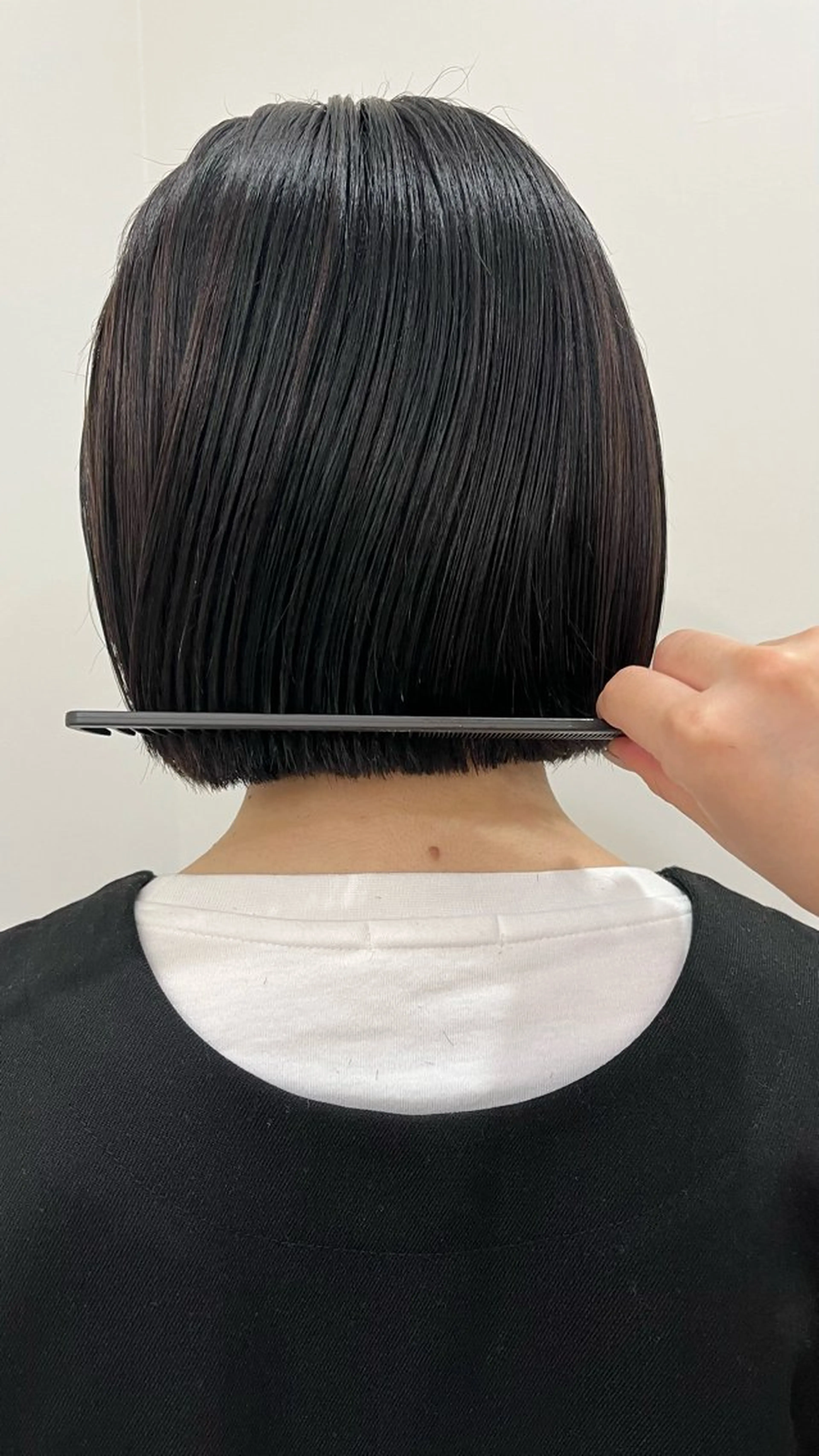 ショート カラー 切りっぱなしボブ ボブ カット ヘアカラー トリートメント ボブ／ミニボブ／ akaneのヘアスタイル