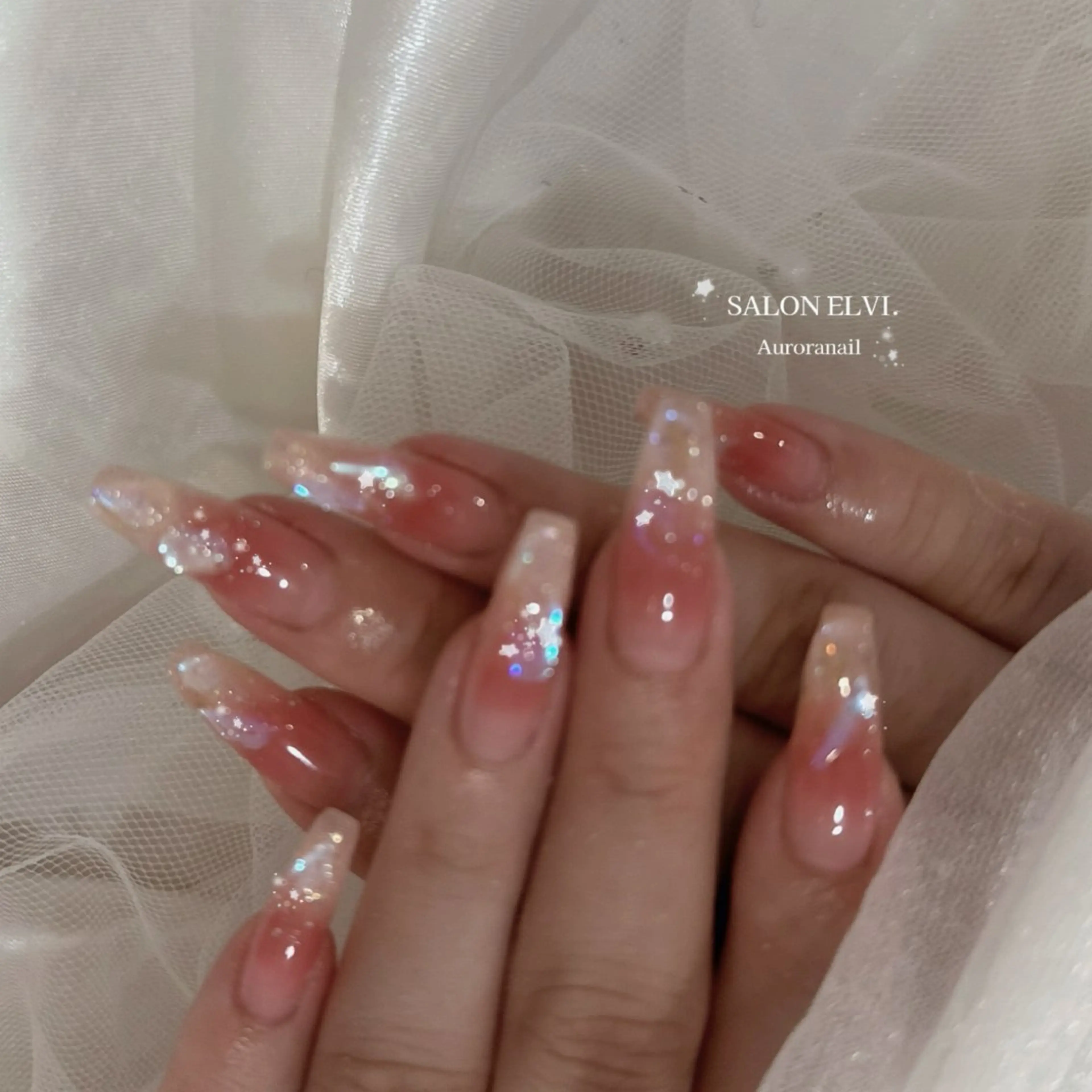 ネイル SALON ELVI.所属・SALON ELVI.のネイルデザイン