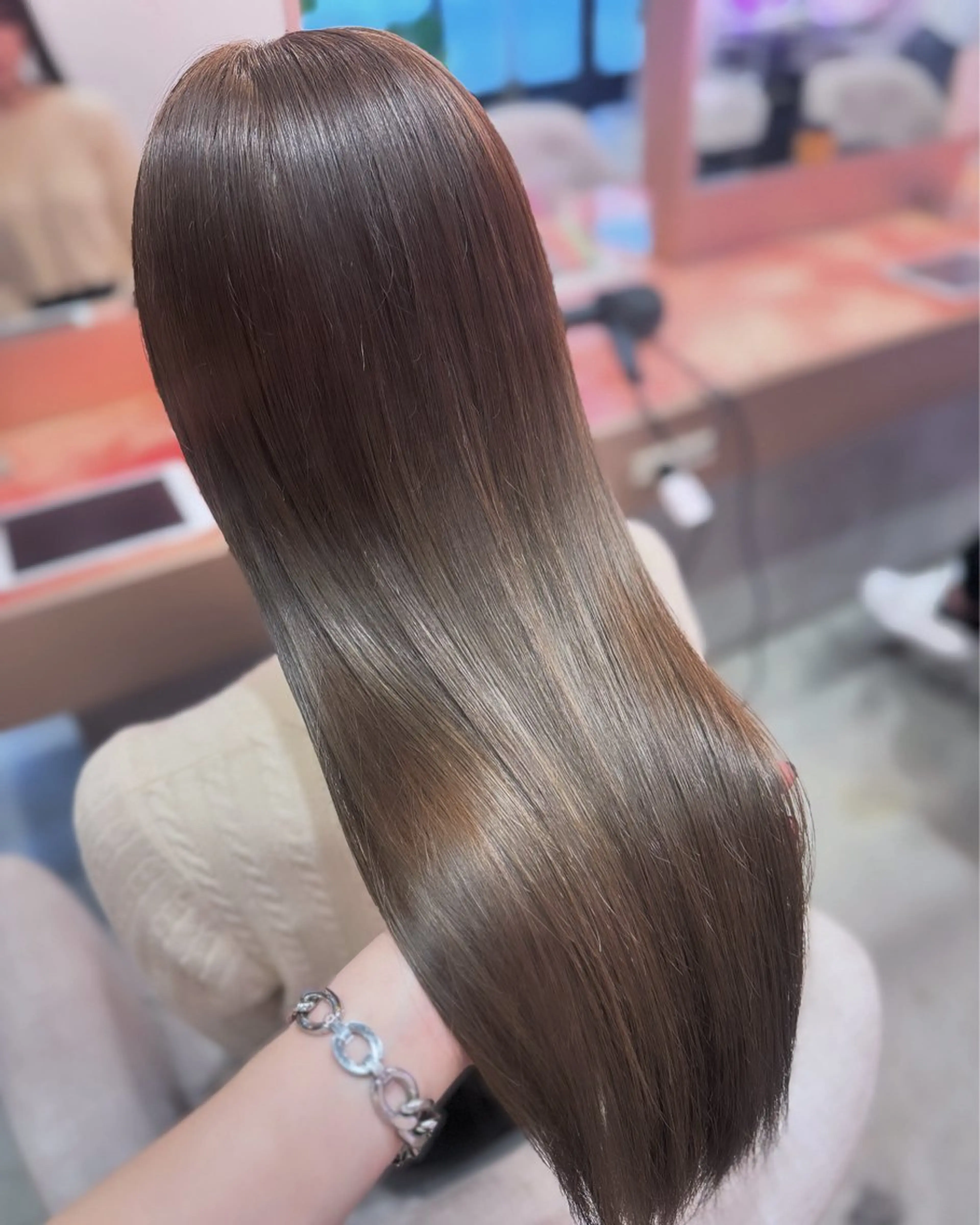 ロング トリートメント トリートメント wixymimi　hair salon所属・艶カラー✨レイヤー 𝐚𝐲𝐚𝐤𝐚のヘアスタイル