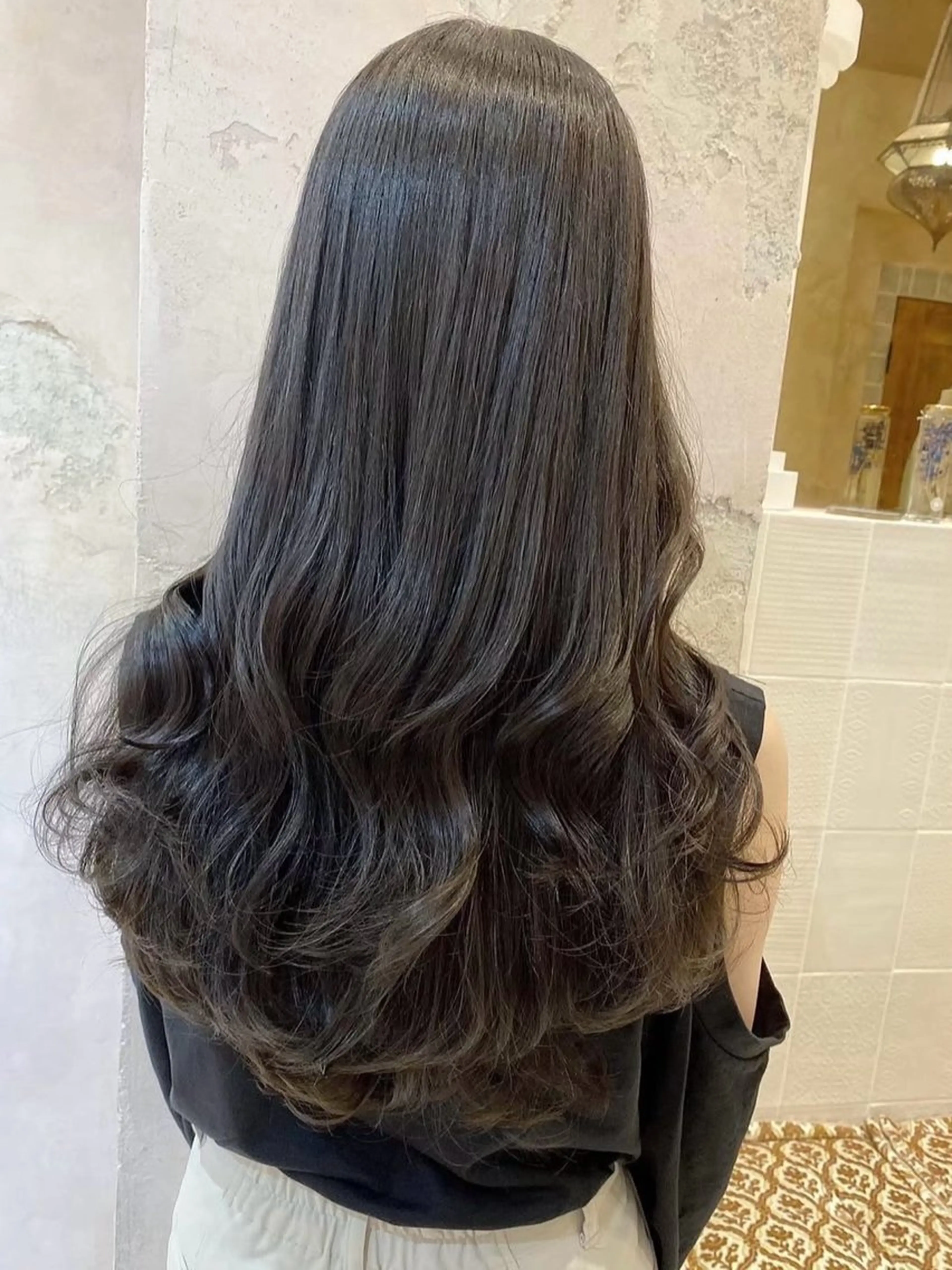 ロング カラー ヘアカラー トリートメント ブリーチで叶える透明 感カラーTakeruのヘアスタイル