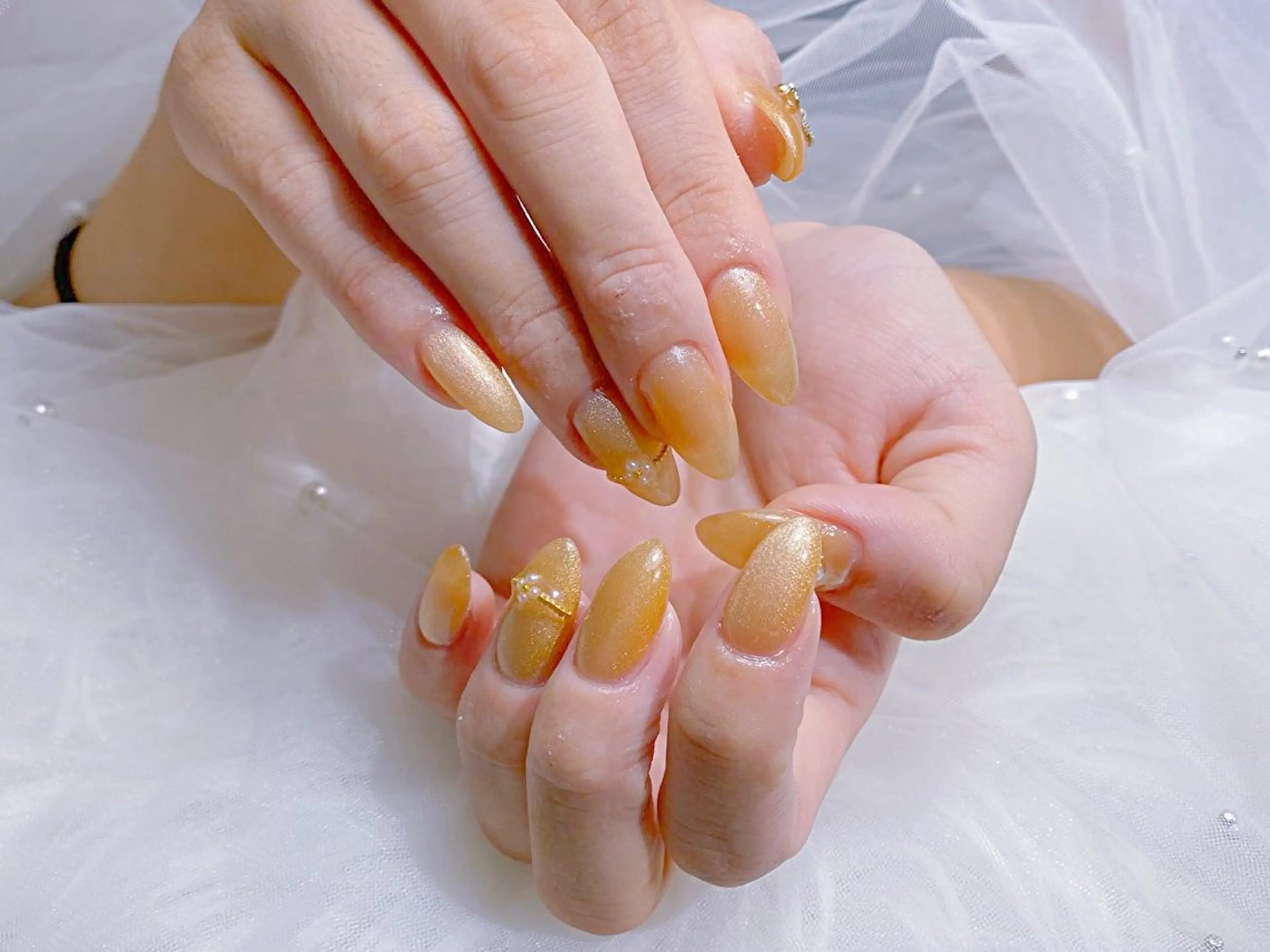 ネイル アートネイル 桜ネイル フレンチネイル ガラスフレンチ グラデーション ハンドネイル ハンドケア ミナ🌈 Laule'aのネイルデザイン