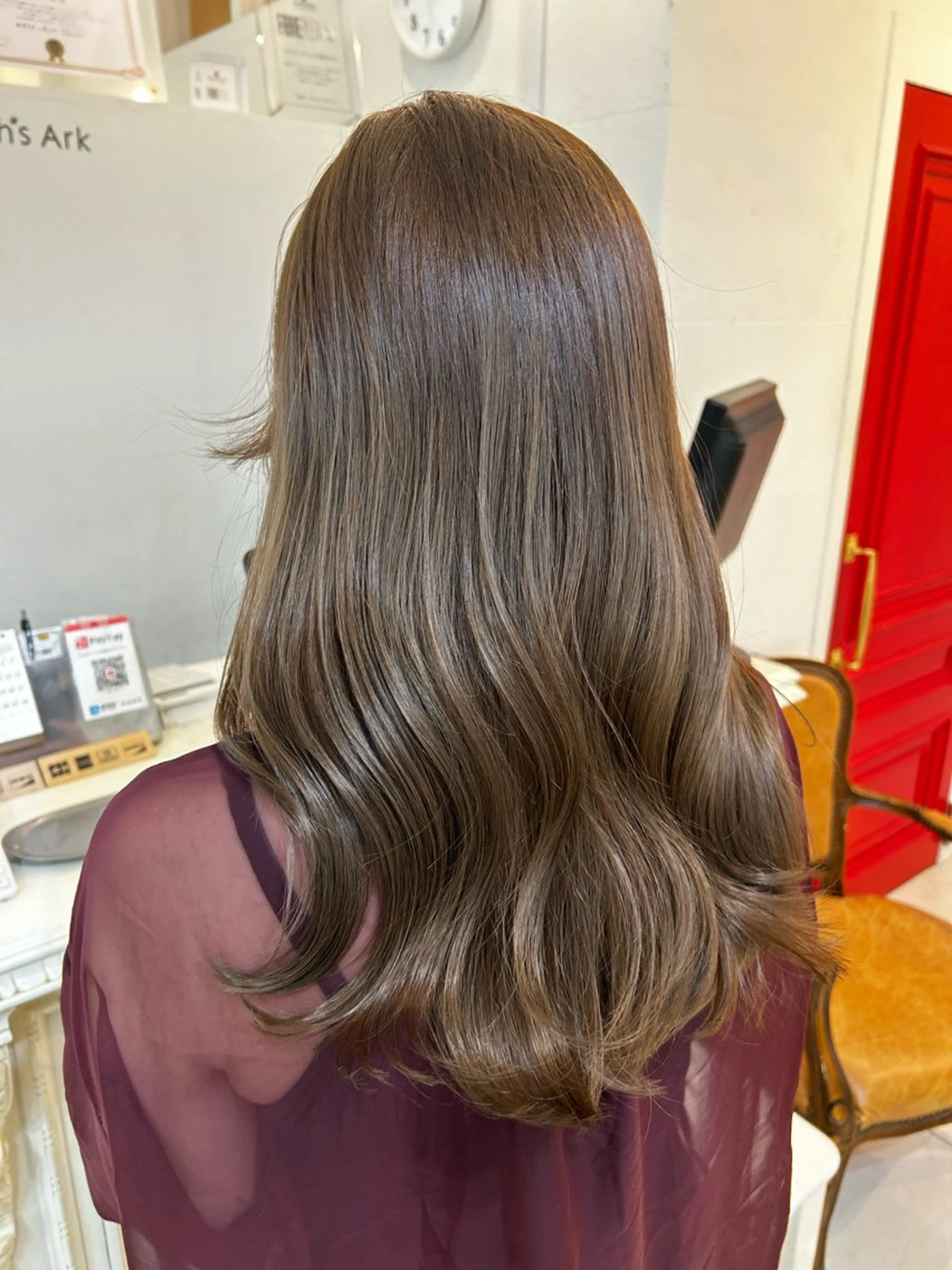 セミロング カラー グレージュ ヘアカラー トリートメント ヘアセット Noah's　Ark所属・透明感カラー🫧ヘア セット🫧松本菜月の眉毛・アイブロウイメージ