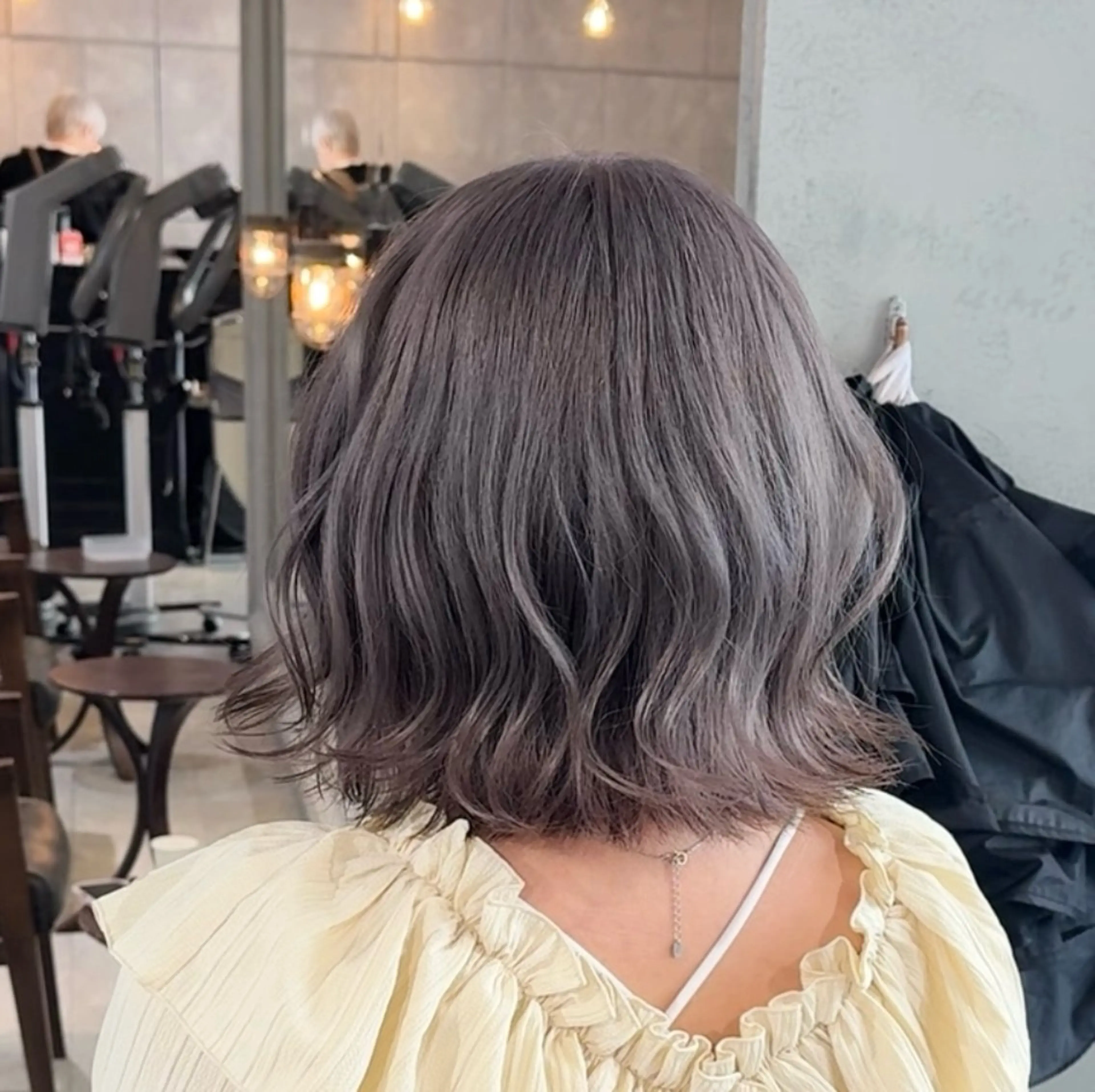 ショート カラー カット ヘアカラー トリートメント ヘアセット 原宿🩵ハイトーン 🍓ྀིまいか🩵のヘアスタイル