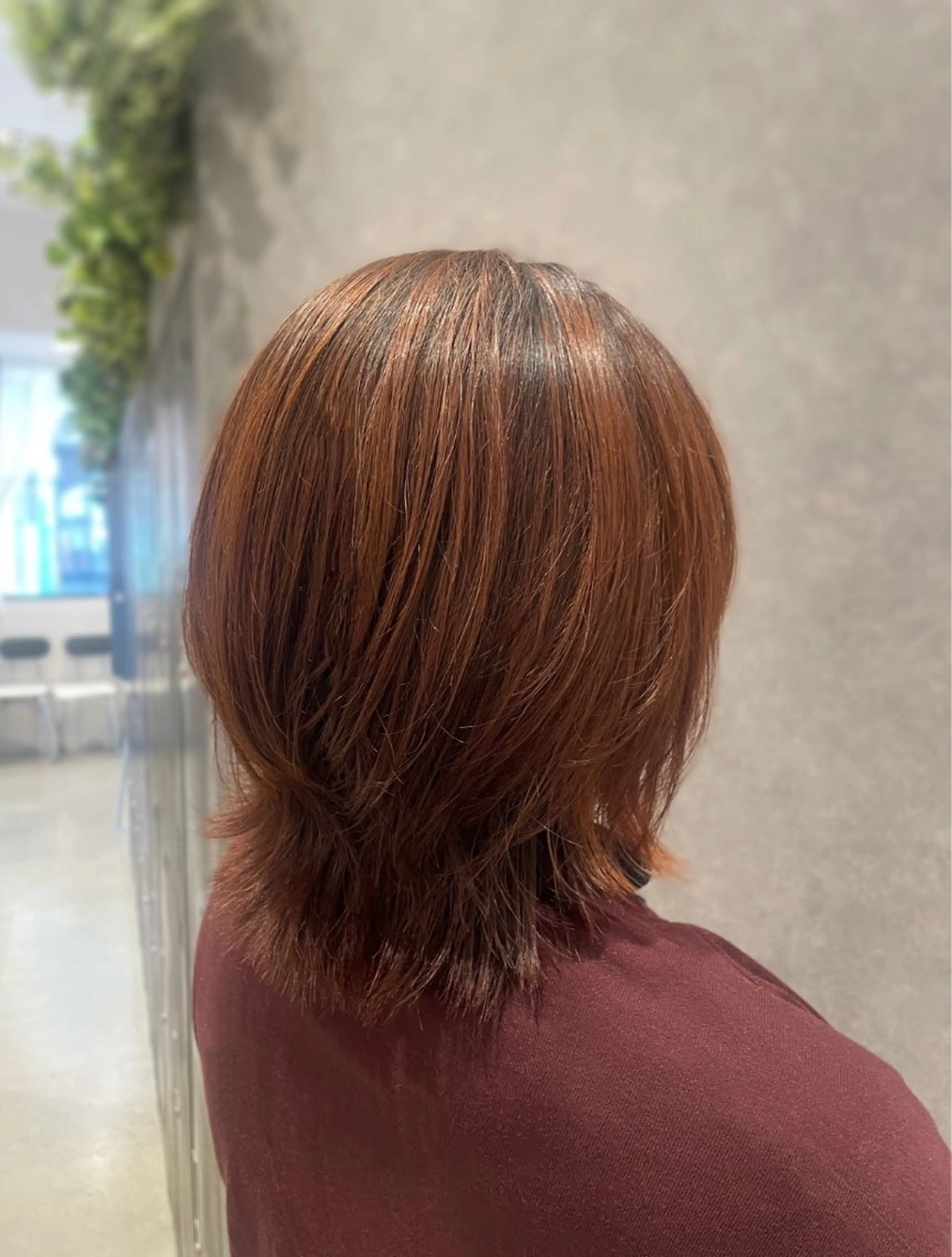 ミディアム ラッシュ所属・松岡 音羽のヘアスタイル