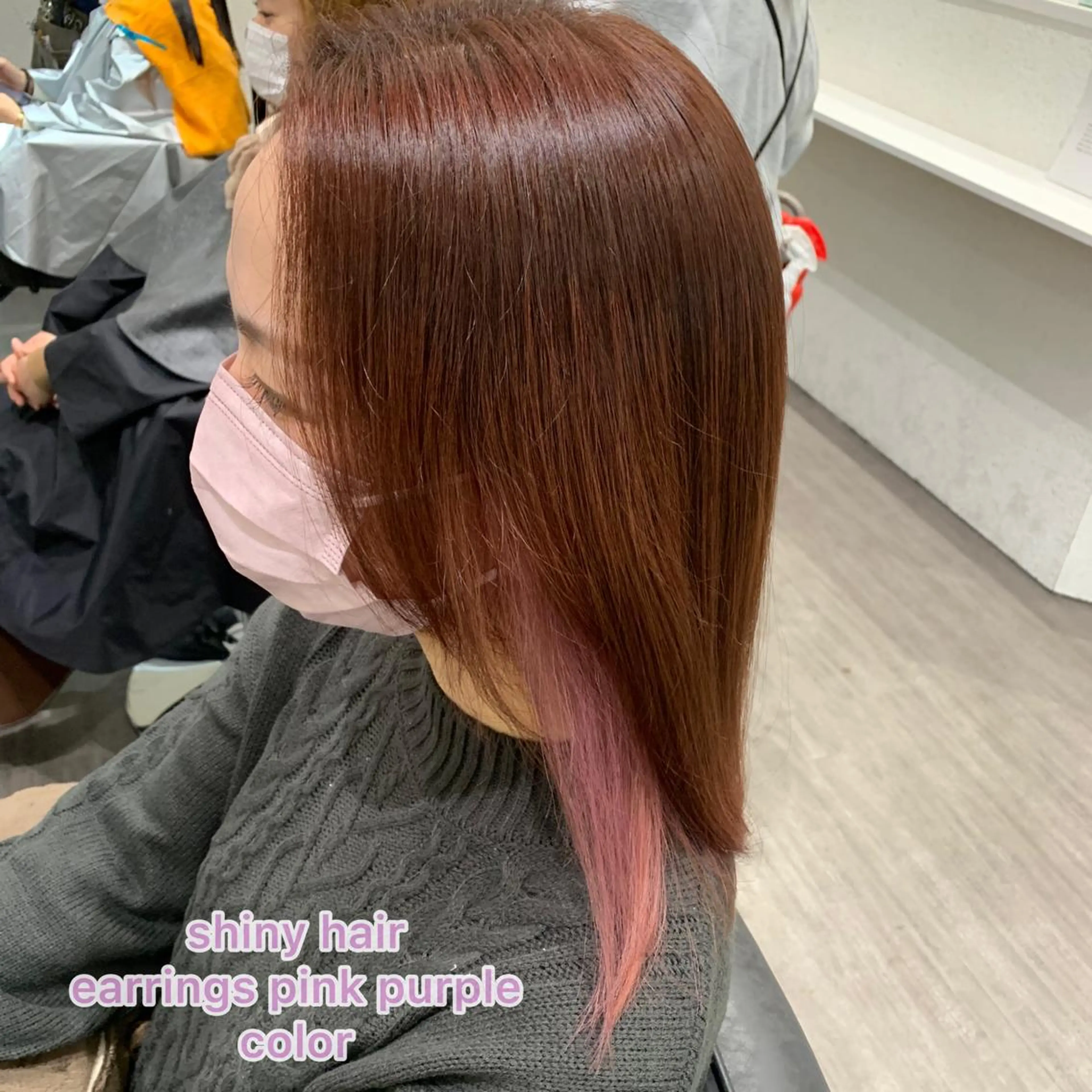 セミロング カラー ピンクカラー ピンクパープル パープルカラー カット ヘアカラー トリートメント 上田 紗也のヘアスタイル