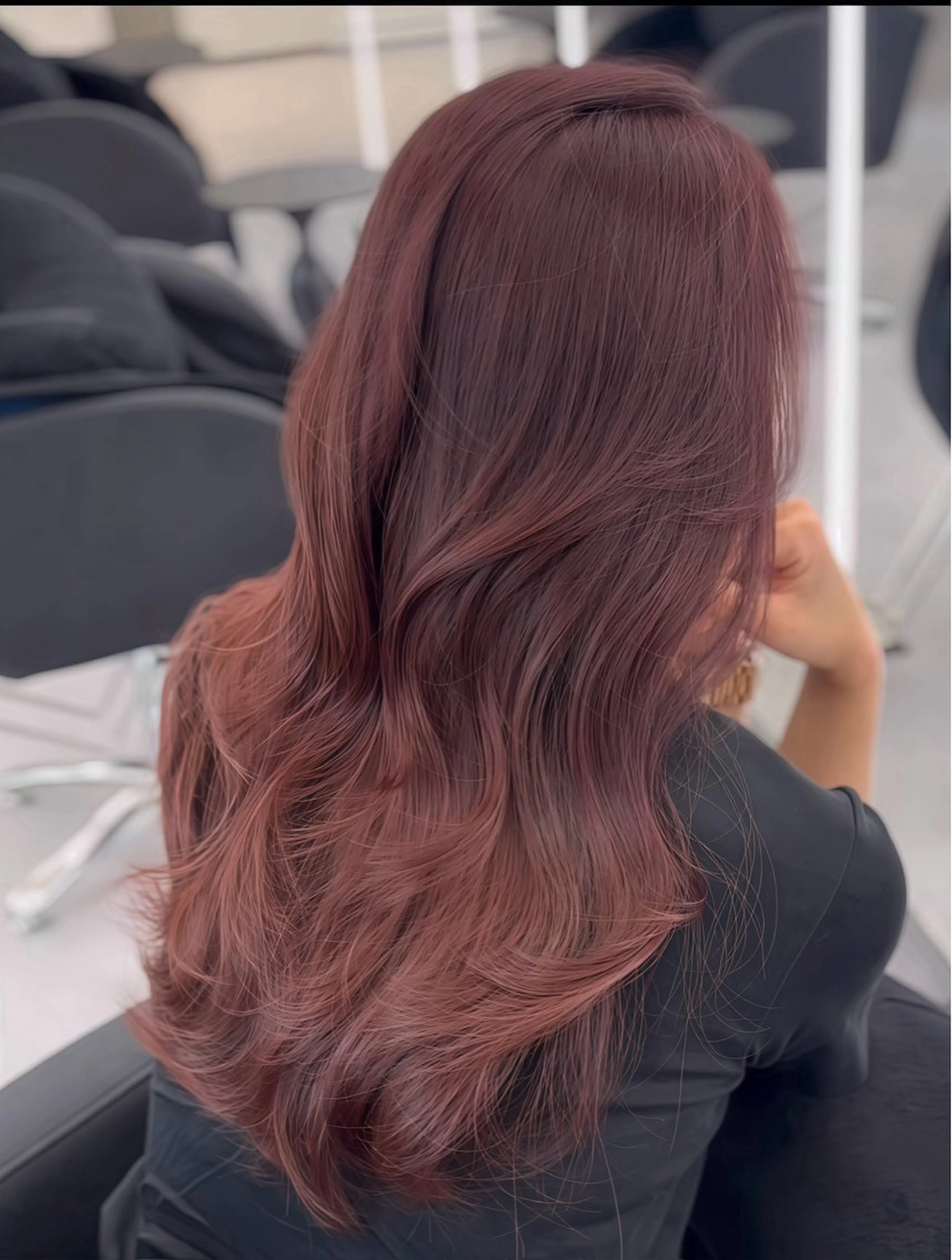 ロング カラー 透明感赤み消し レイヤー/髪質改善のヘアスタイル