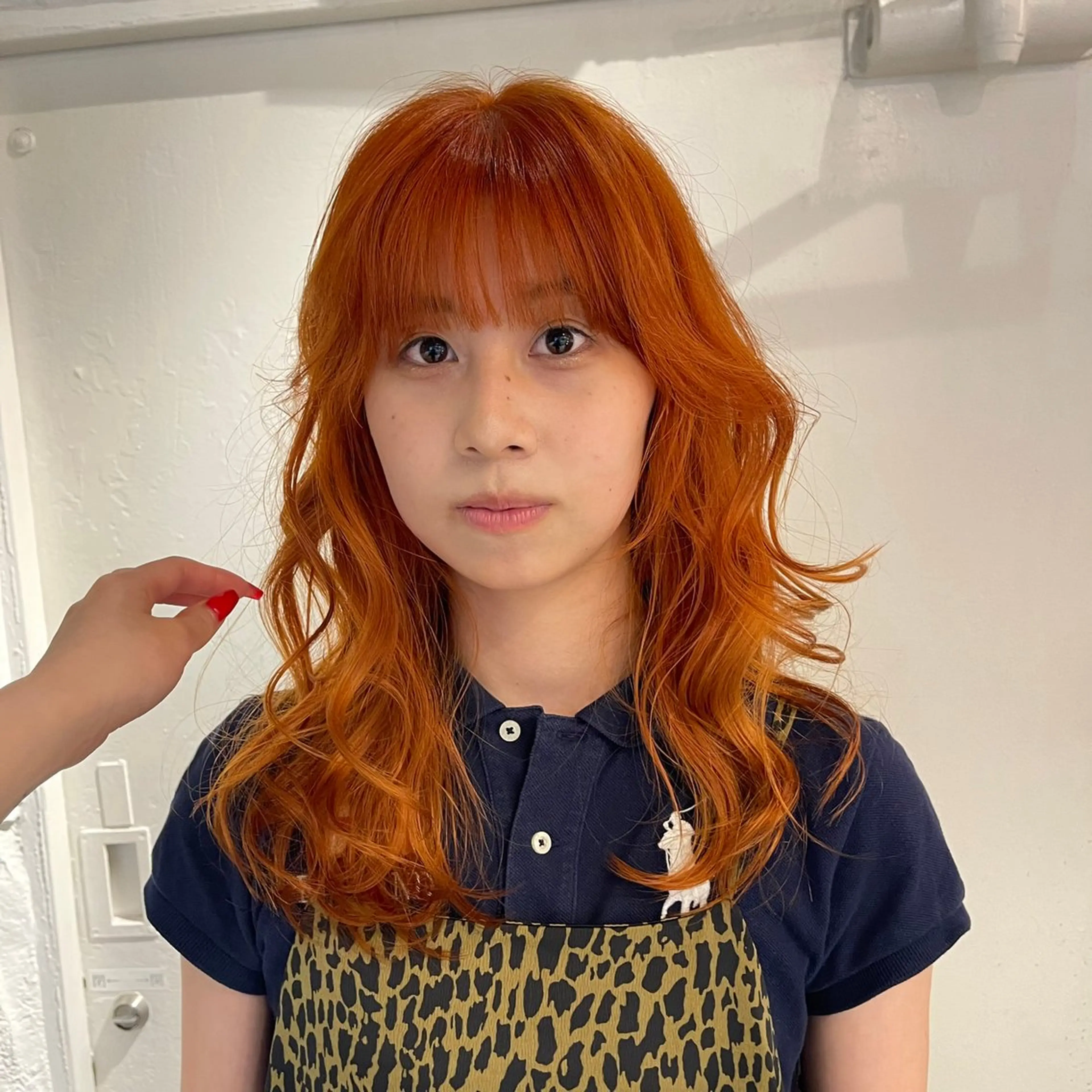 ロング カラー オレンジ ヘアカラー トリートメント nameless miichiのヘアスタイル